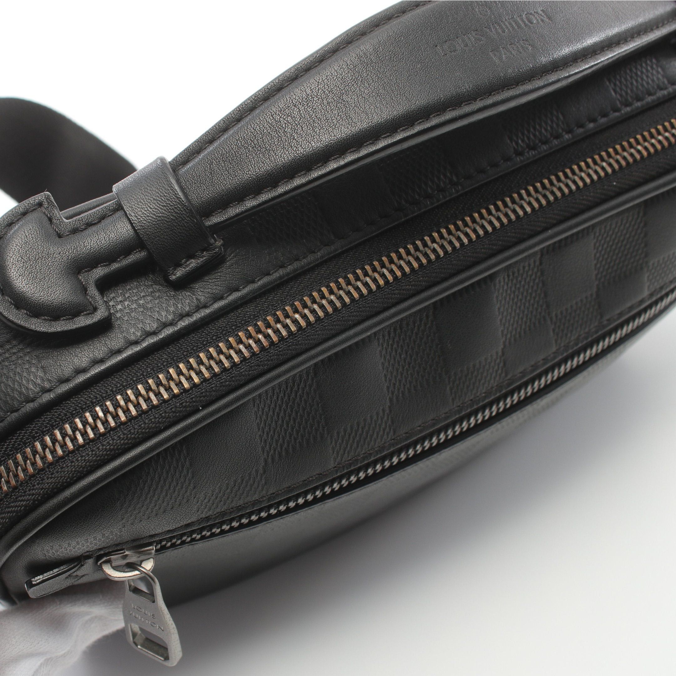 Louis Vuitton Louis Vuitton Ambler Damier Infini Onyx Body Bag Waist Leather Black Size ONE SIZE - 8 Thumbnail
