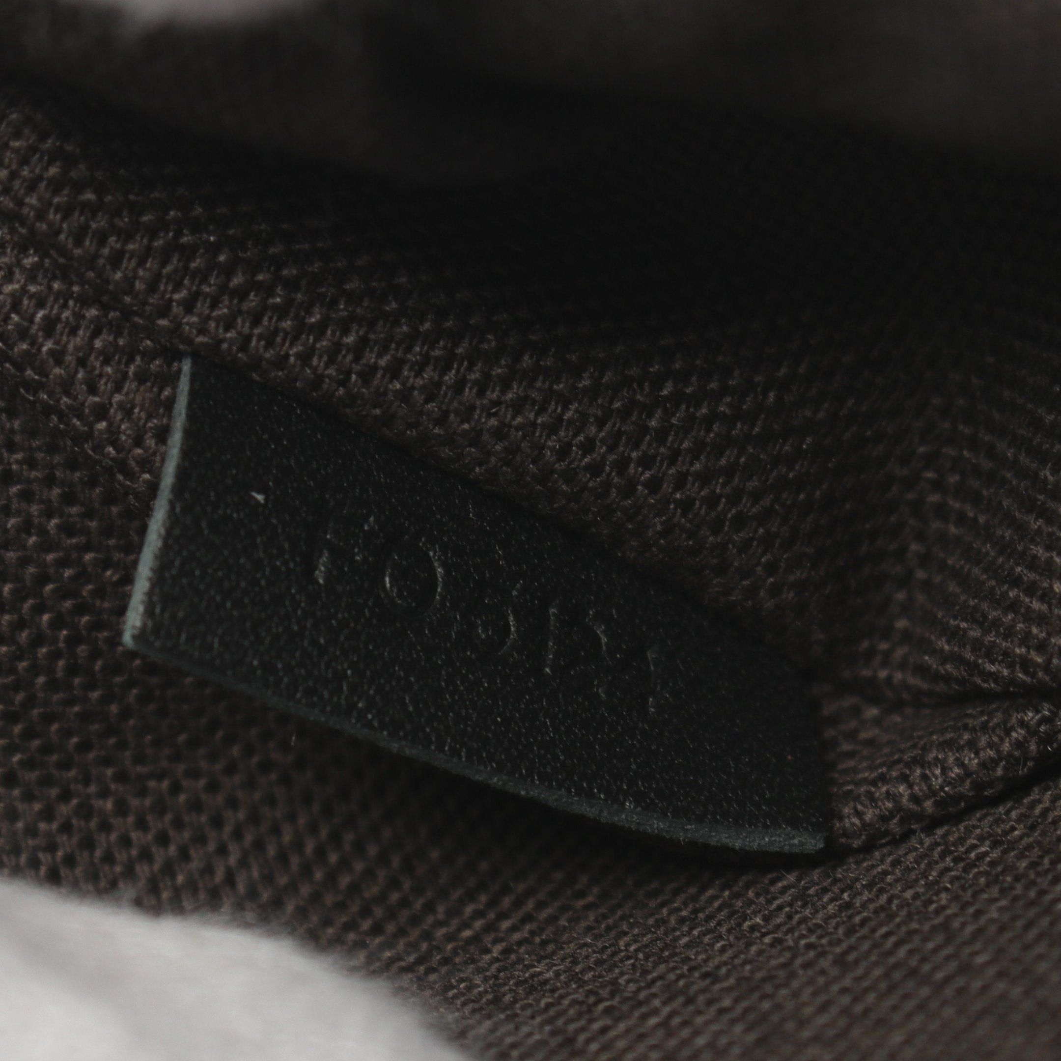 Louis Vuitton Louis Vuitton Ambler Damier Infini Onyx Body Bag Waist Leather Black Size ONE SIZE - 5 Thumbnail