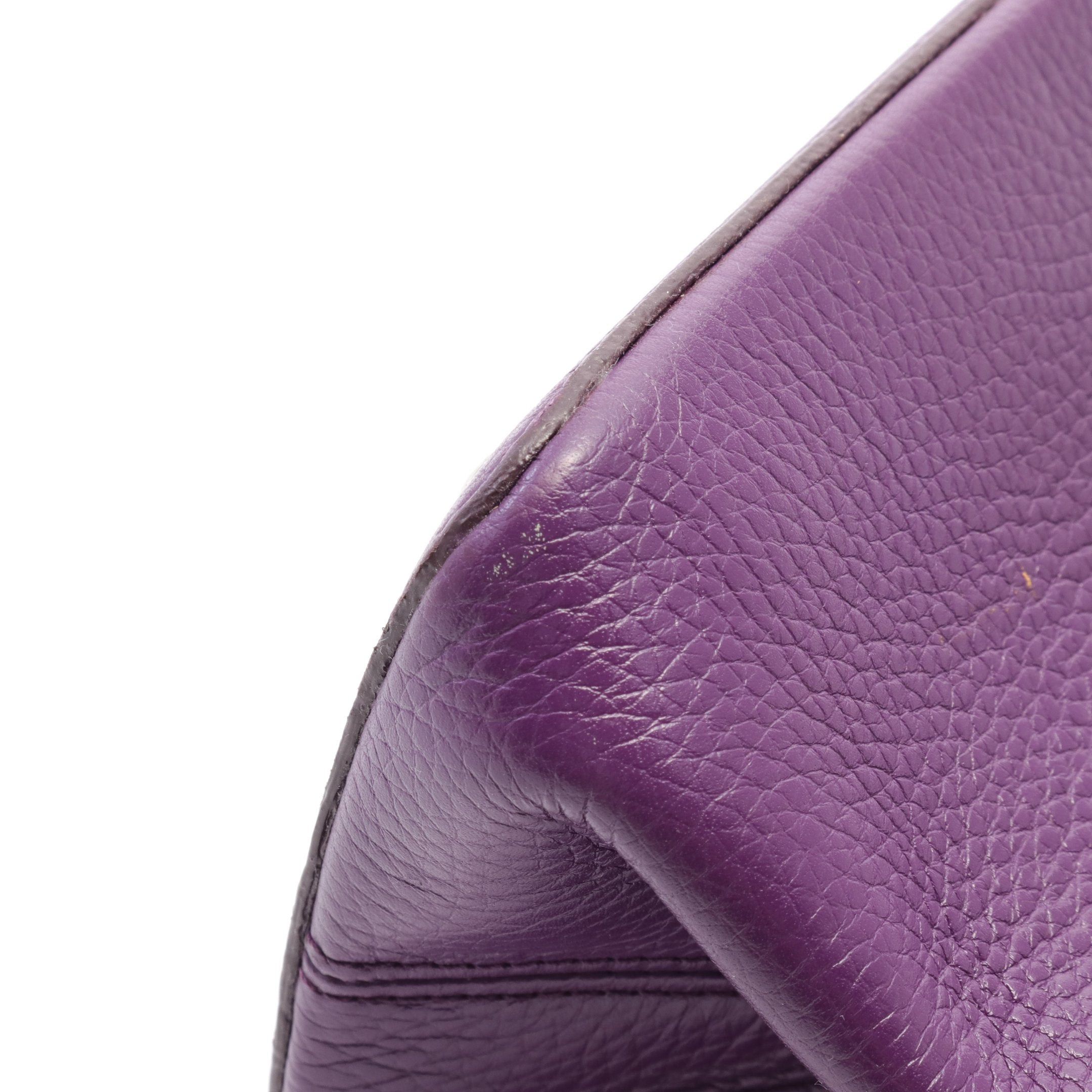 Louis Vuitton Louis Vuitton Capucines Mm Violet Handbag Leather Purple Size ONE SIZE - 7 Thumbnail