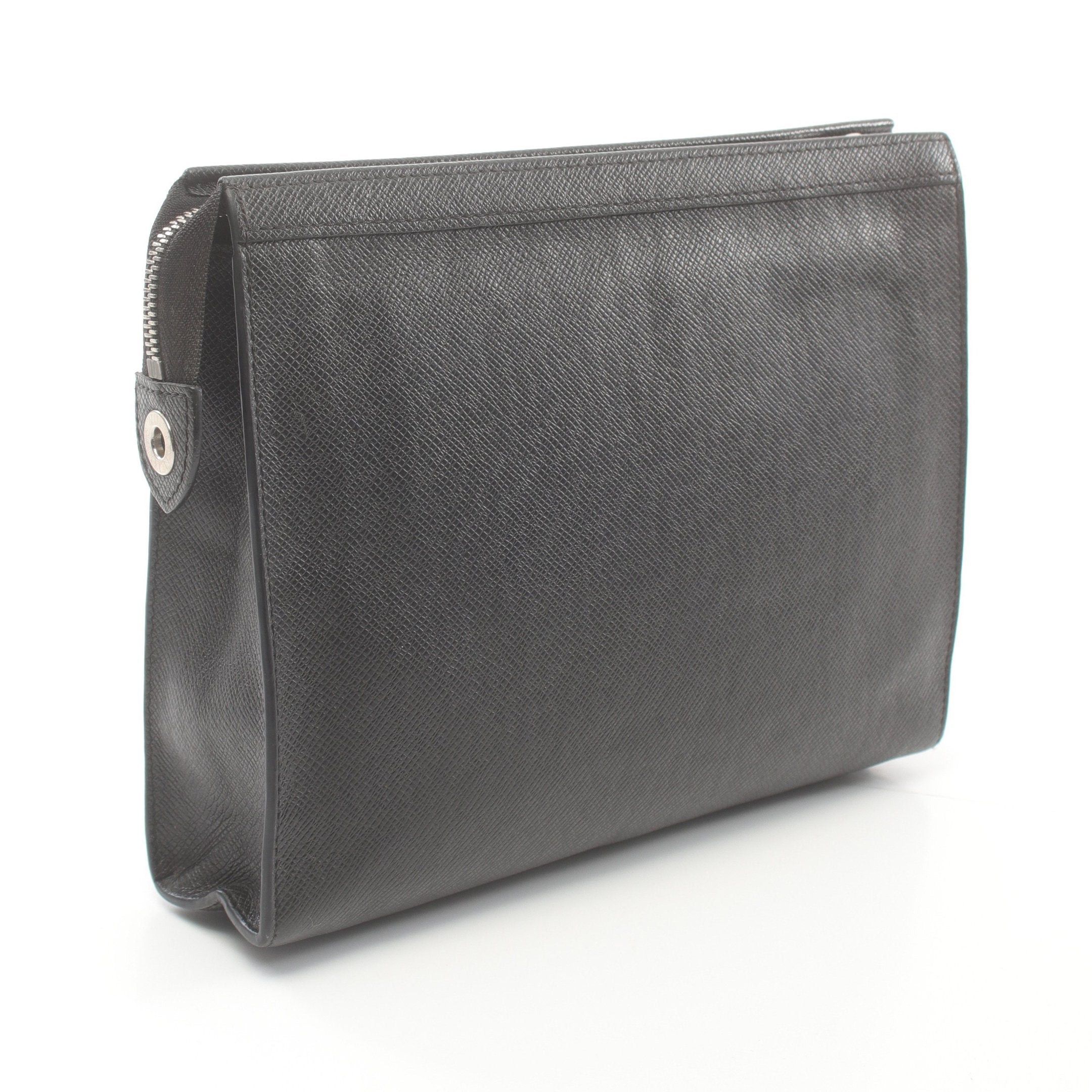 Louis Vuitton Louis Vuitton Pochette Voyage Mm Taiga Noir Clutch Bag Leather Black Size ONE SIZE - 2 Thumbnail