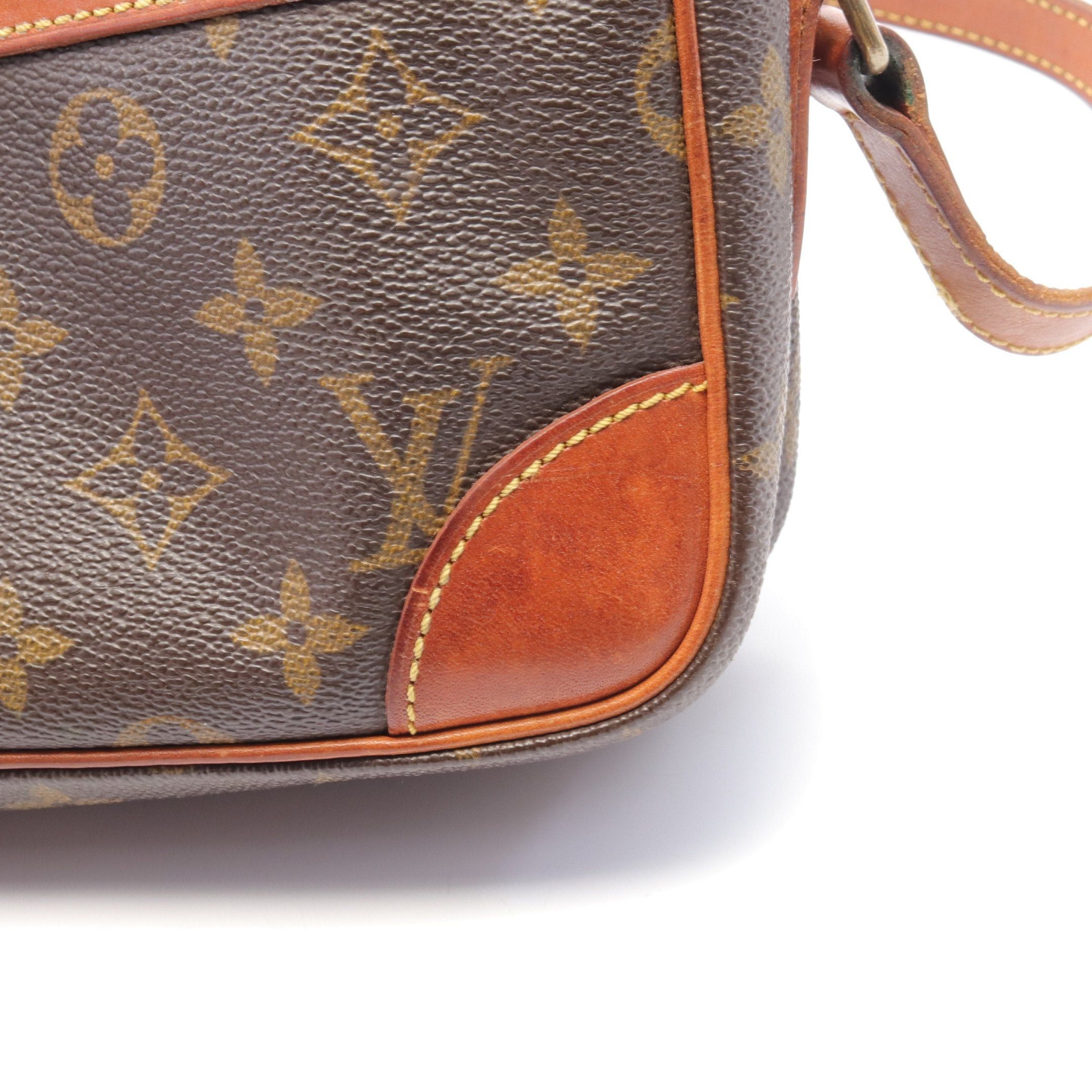 Louis Vuitton Louis Vuitton Trocadero 24 Monogram Shoulder Bag Leather Brown Size ONE SIZE - 8 Thumbnail