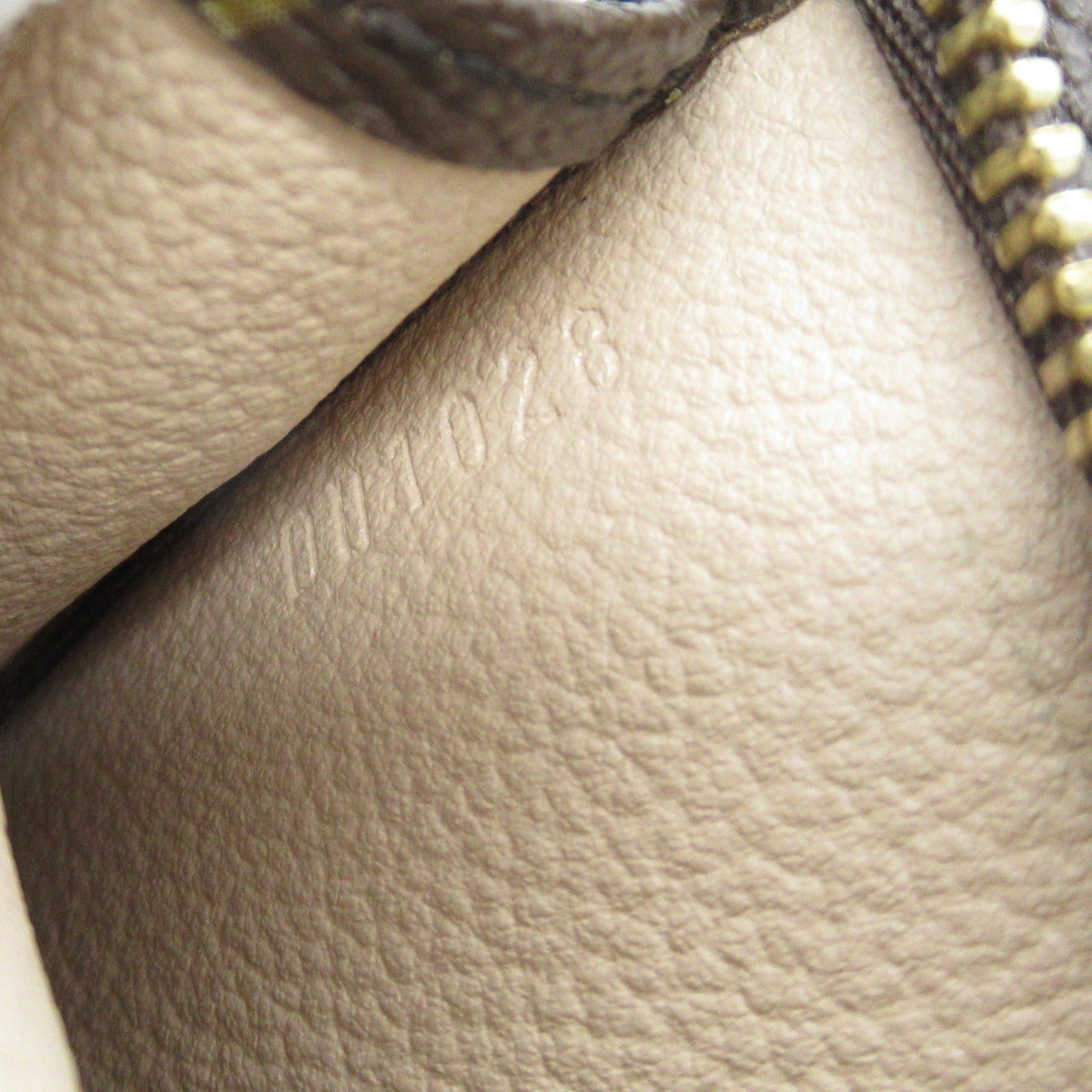 Louis Vuitton Louis Vuitton Posh Toilette 15 Cosmetic Pouch Coated Canvas Monogram Brown Size ONE SIZE - 7 Thumbnail