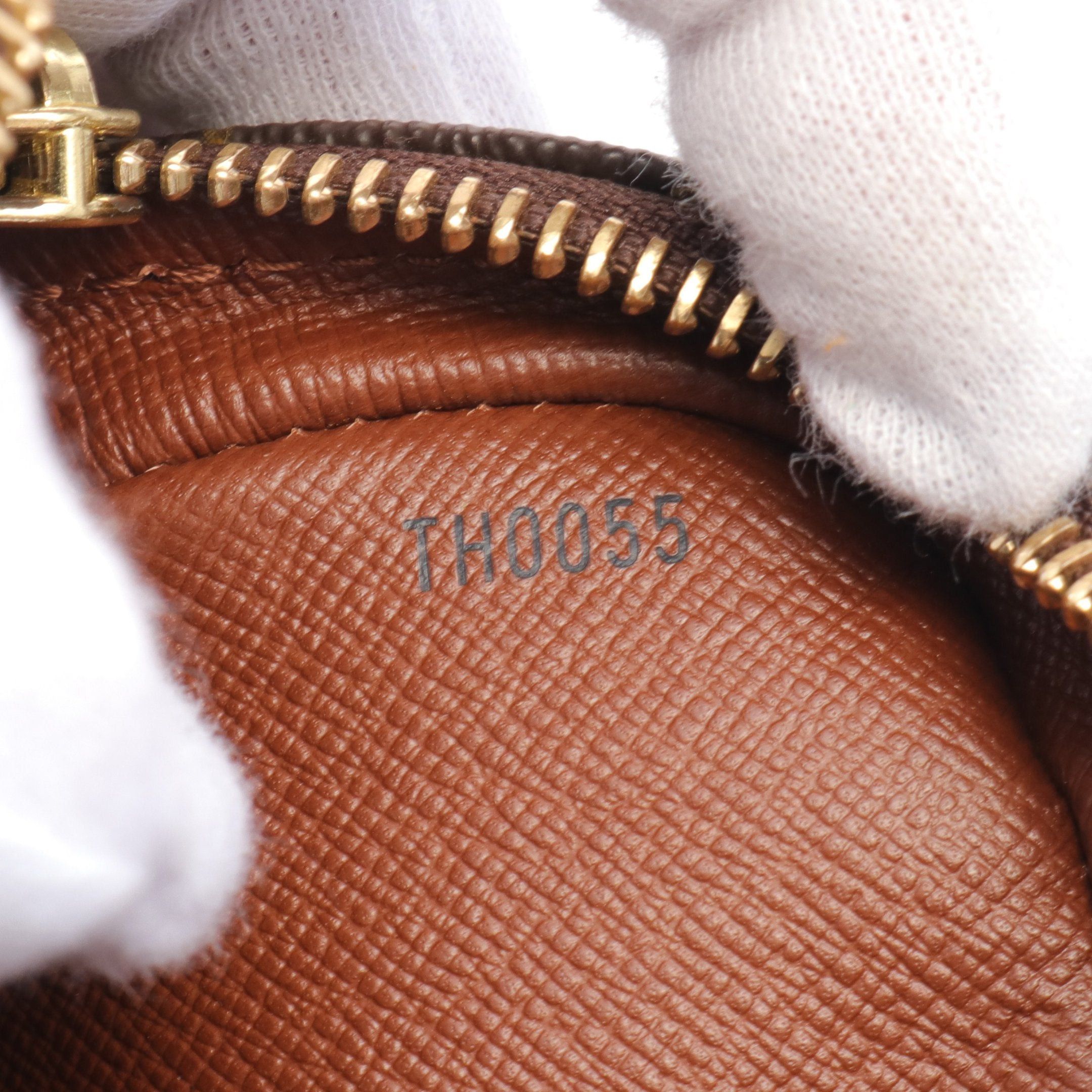 Louis Vuitton Louis Vuitton Amazon Monogram Shoulder Bag Leather Brown Size ONE SIZE - 4 Thumbnail