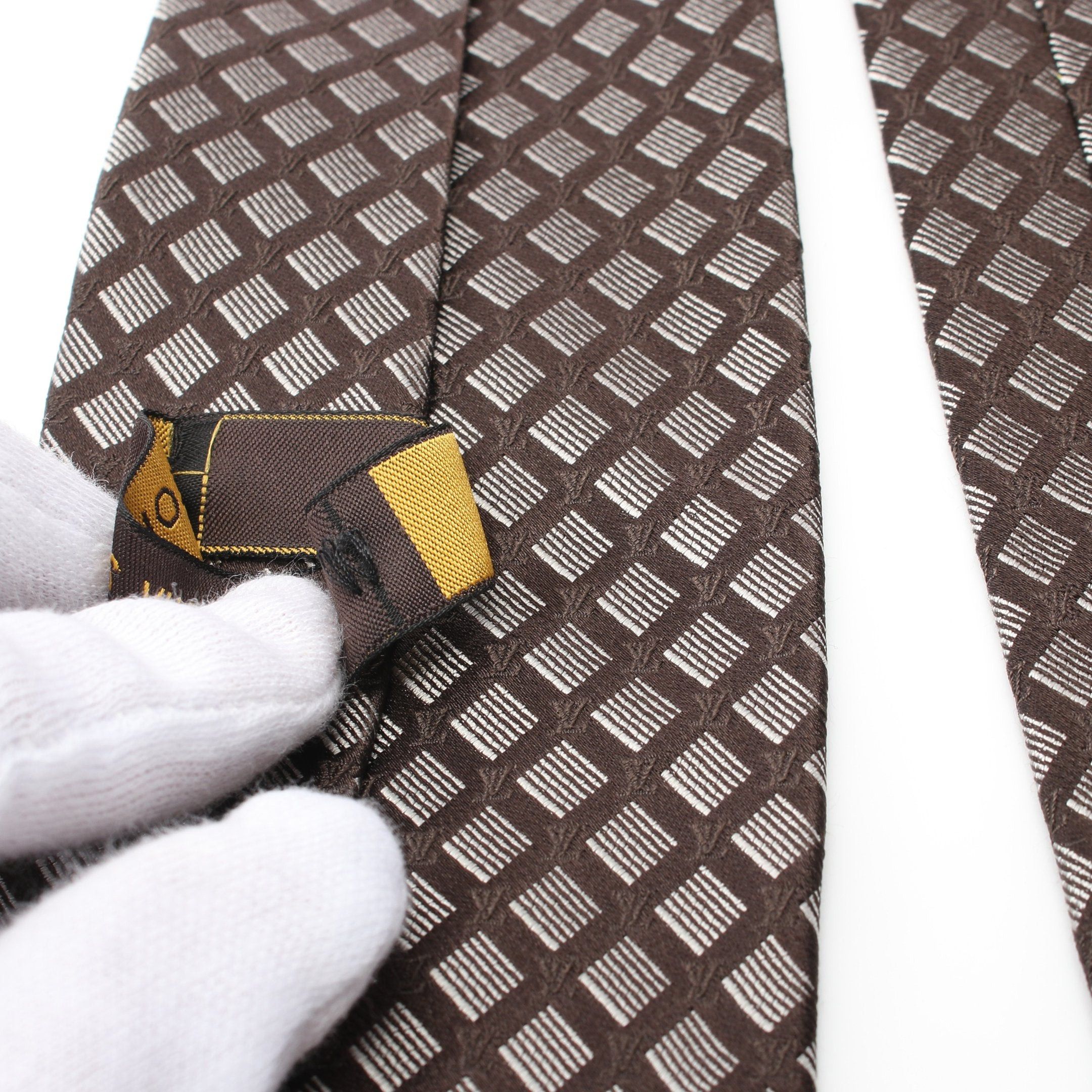 Louis Vuitton Louis Vuitton Tie Silk Brown Size ONE SIZE - 8 Thumbnail