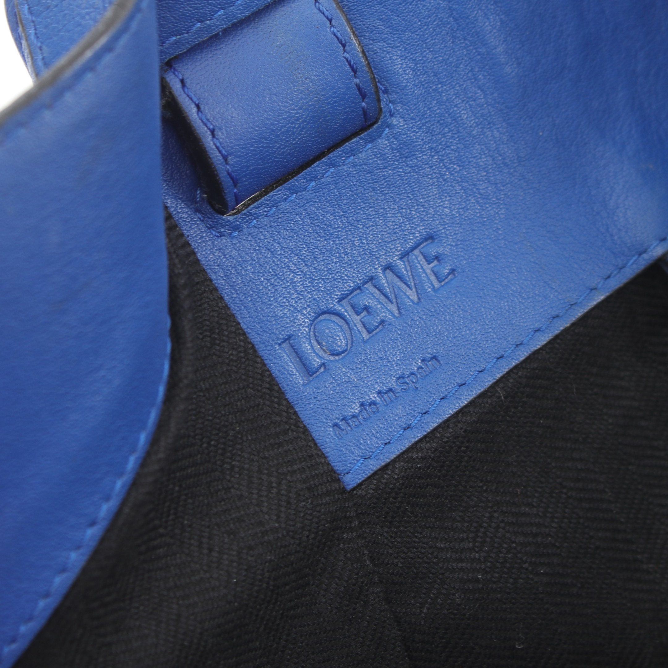 Loewe Loewe Hammock Medium Handbag Leather Blue Size ONE SIZE - 4 Thumbnail