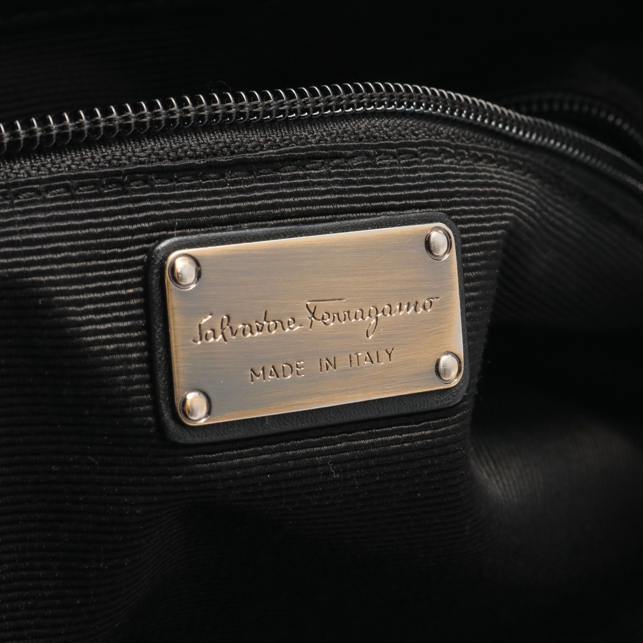 Salvatore Ferragamo Salvatore Ferragamo Vara Ribbon Handbag Nylon Leather Black Size ONE SIZE - 4 Thumbnail