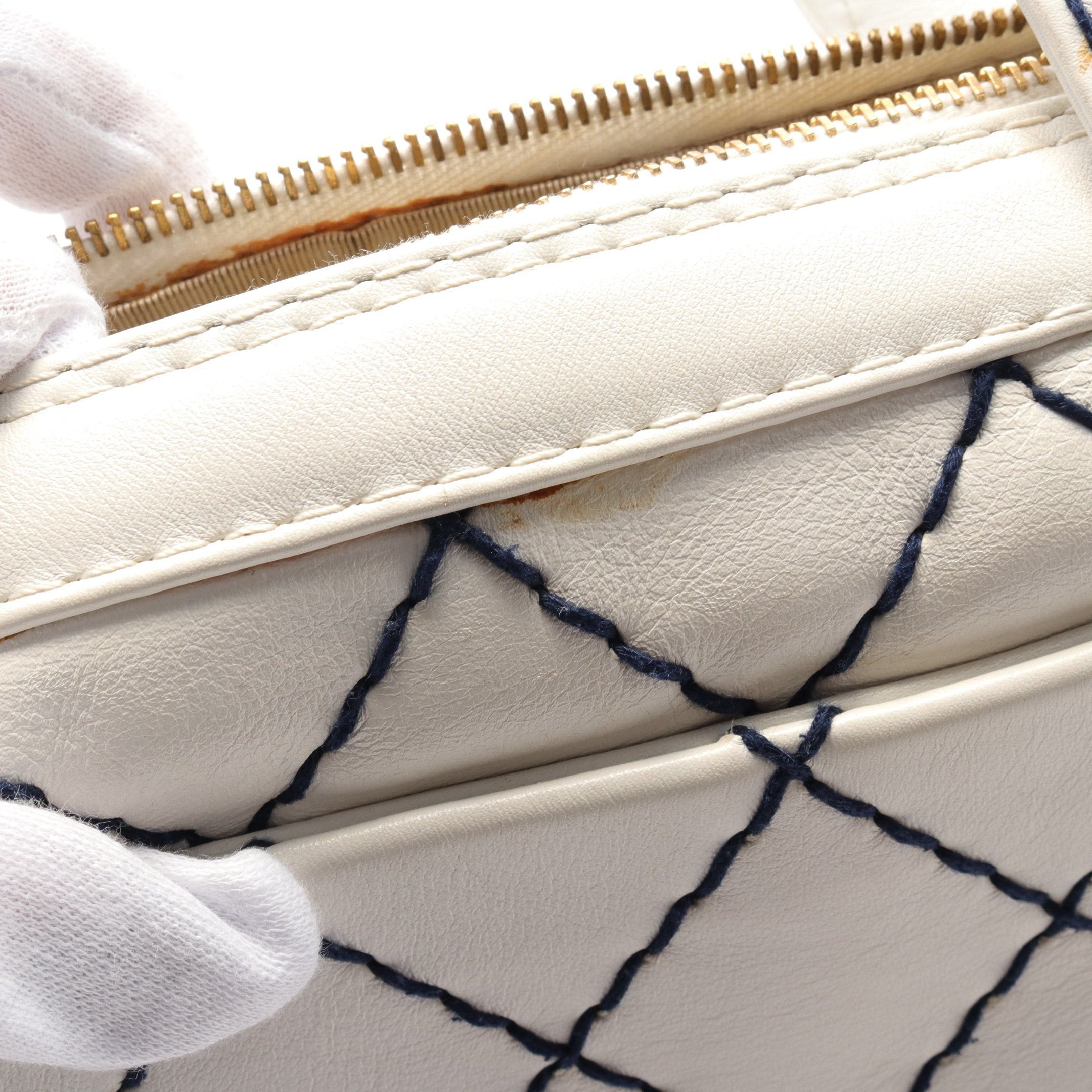 Chanel Chanel Wild Stitch Handbag Leather White Matte Gold Hardware Size ONE SIZE - 11 Thumbnail