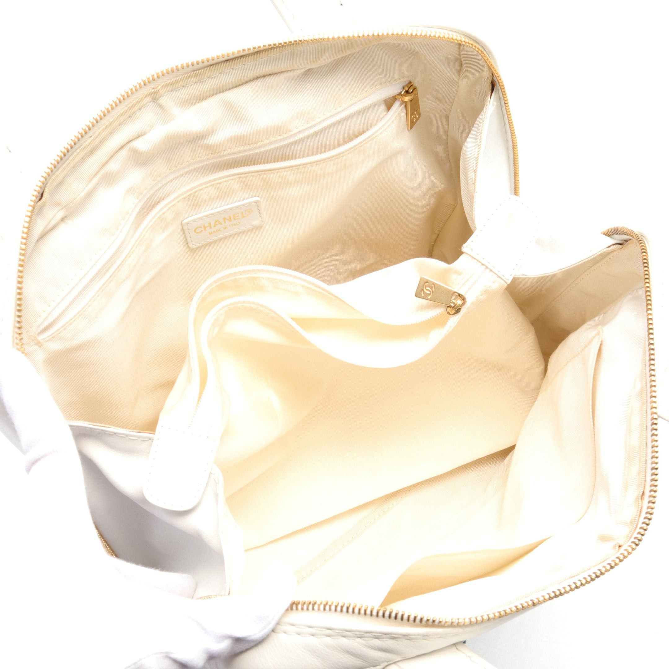 Chanel Chanel Wild Stitch Handbag Leather White Matte Gold Hardware Size ONE SIZE - 3 Thumbnail
