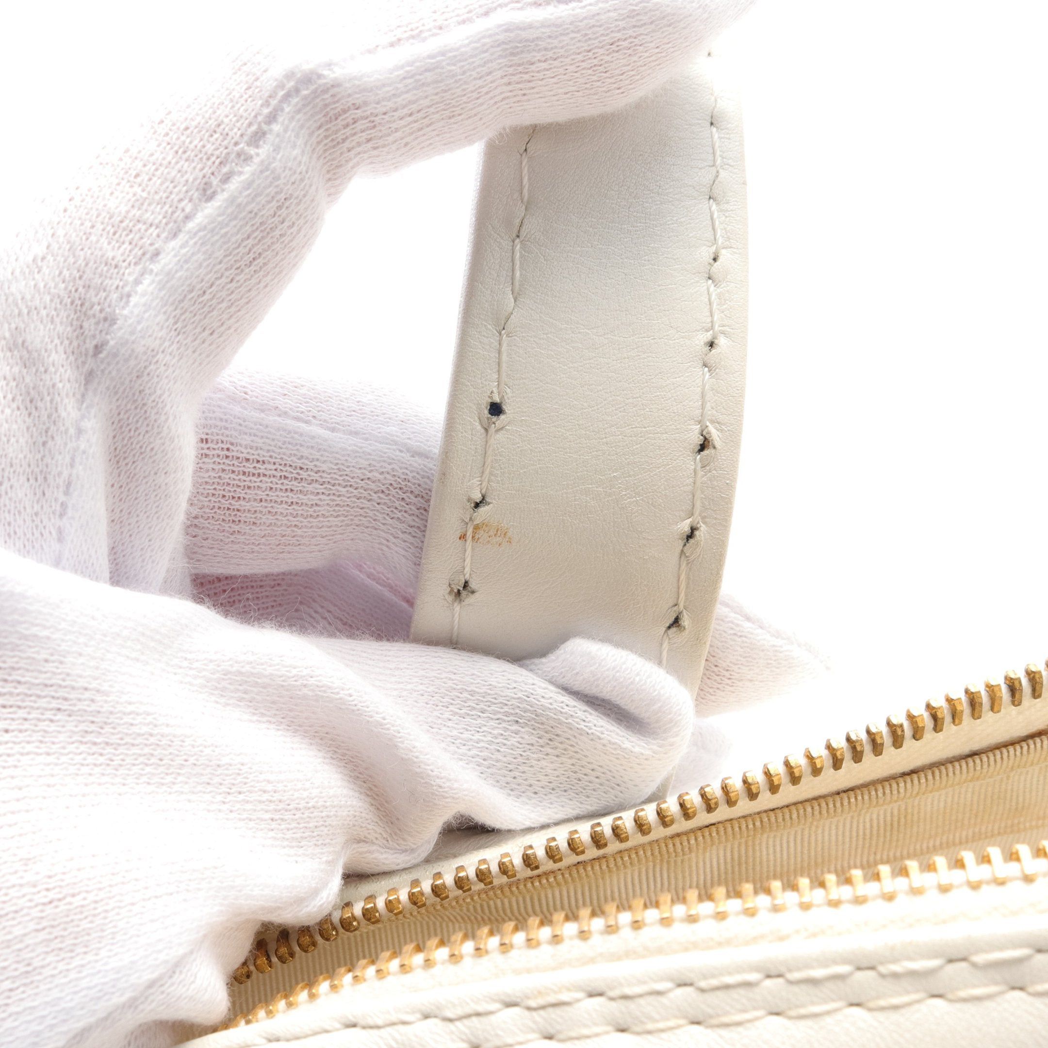 Chanel Chanel Wild Stitch Handbag Leather White Matte Gold Hardware Size ONE SIZE - 10 Thumbnail