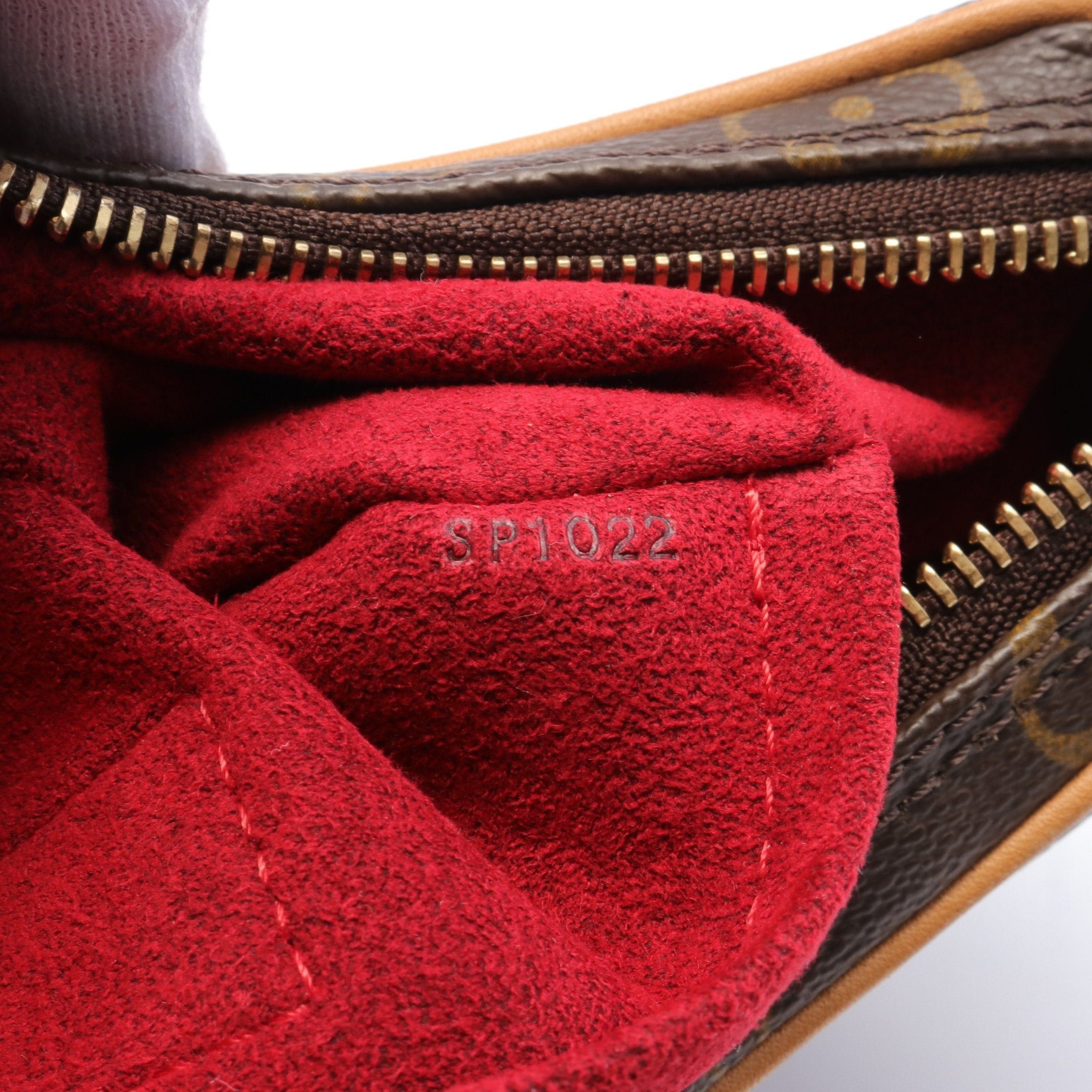 Louis Vuitton Louis Vuitton Pochette Croissant Monogram Shoulder Bag Leather Brown Size ONE SIZE - 5 Thumbnail