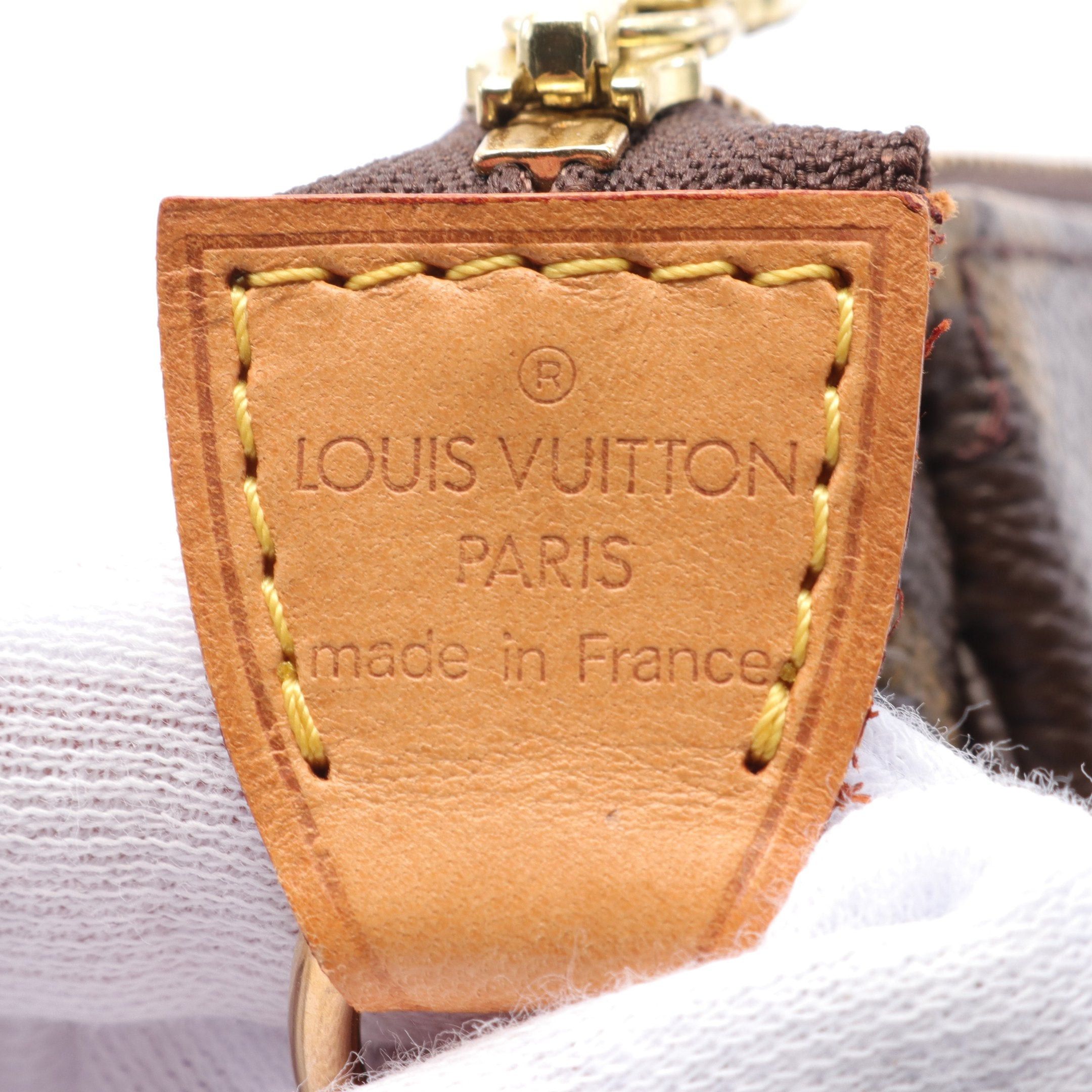 Louis Vuitton Louis Vuitton Pochette Accessoires Monogram Panda Handbag Leather Brown Size ONE SIZE - 4 Thumbnail