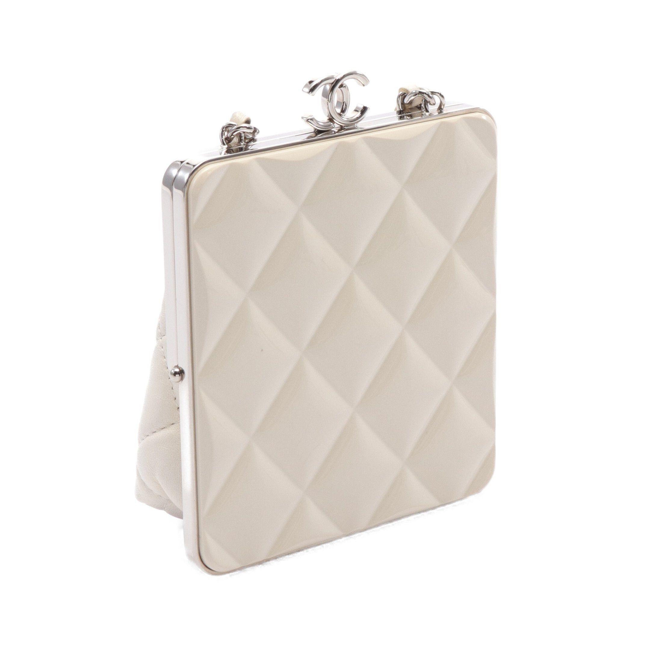 Chanel Chanel Matelasse Chain Shoulder Bag Leather Off White Silver Hardware Clasp Size ONE SIZE - 2 Thumbnail