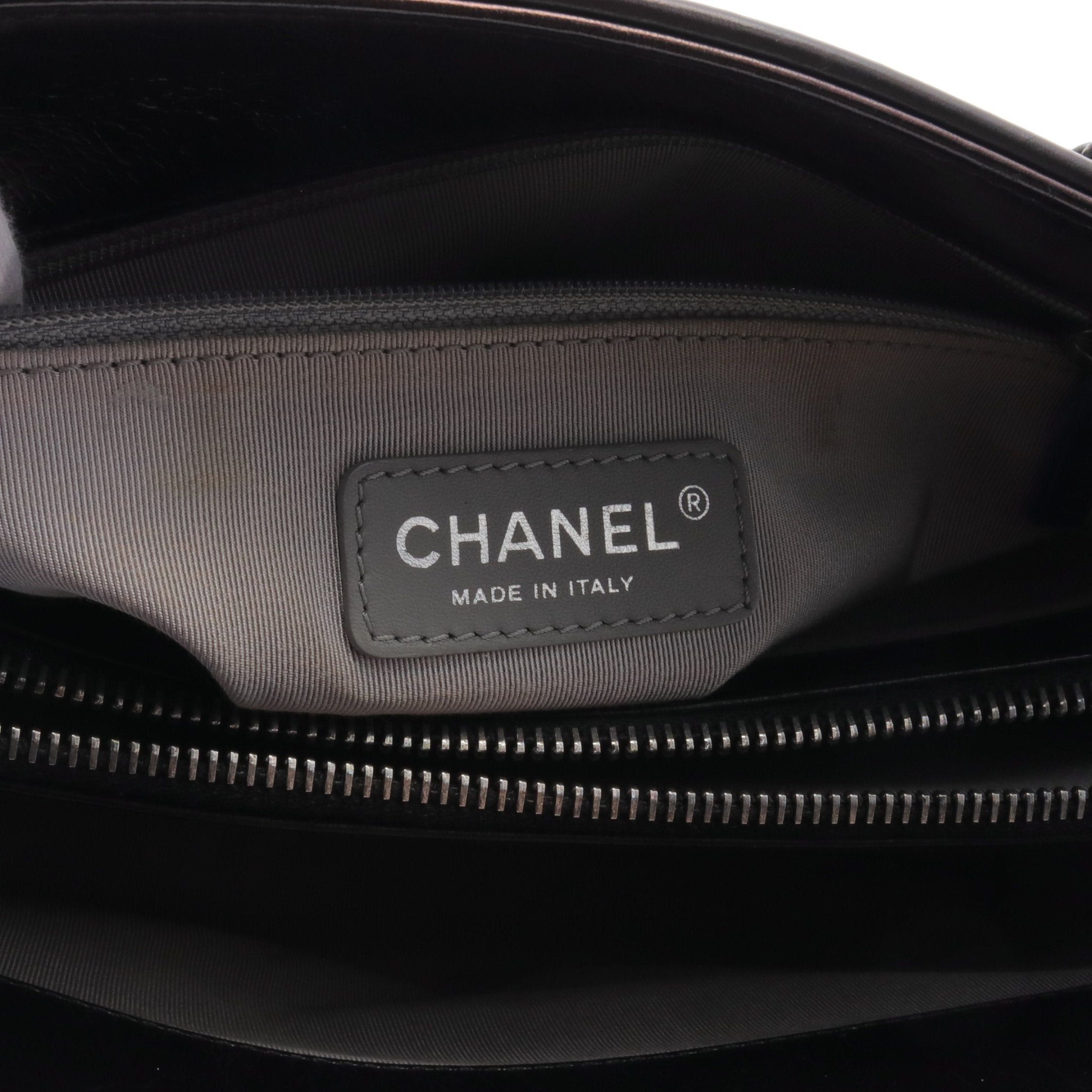 Chanel Chanel Coco Mark Chain Shoulder Bag Leather Black Antique Silver Hardware Size ONE SIZE - 4 Thumbnail