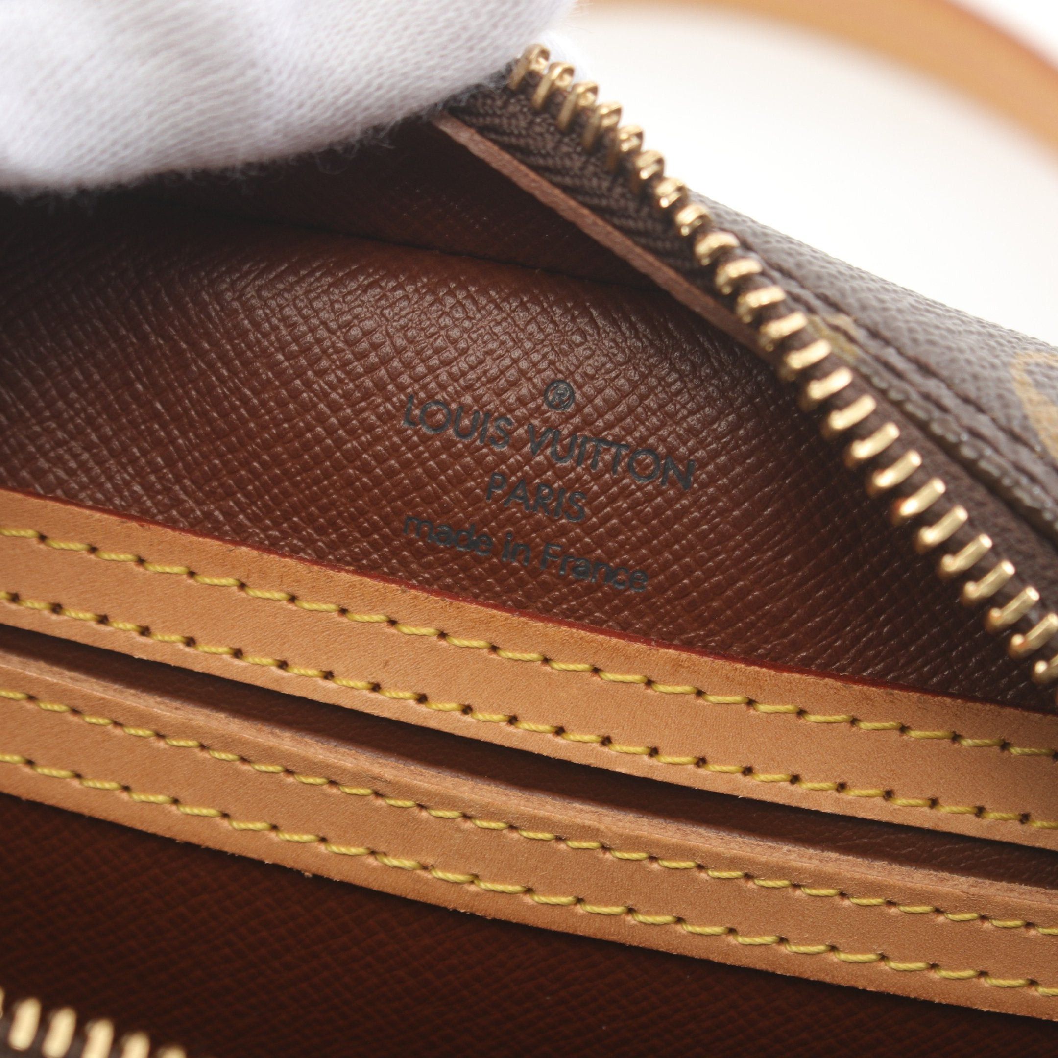 Louis Vuitton Louis Vuitton Blower Monogram Shoulder Bag Leather Brown Size ONE SIZE - 4 Thumbnail