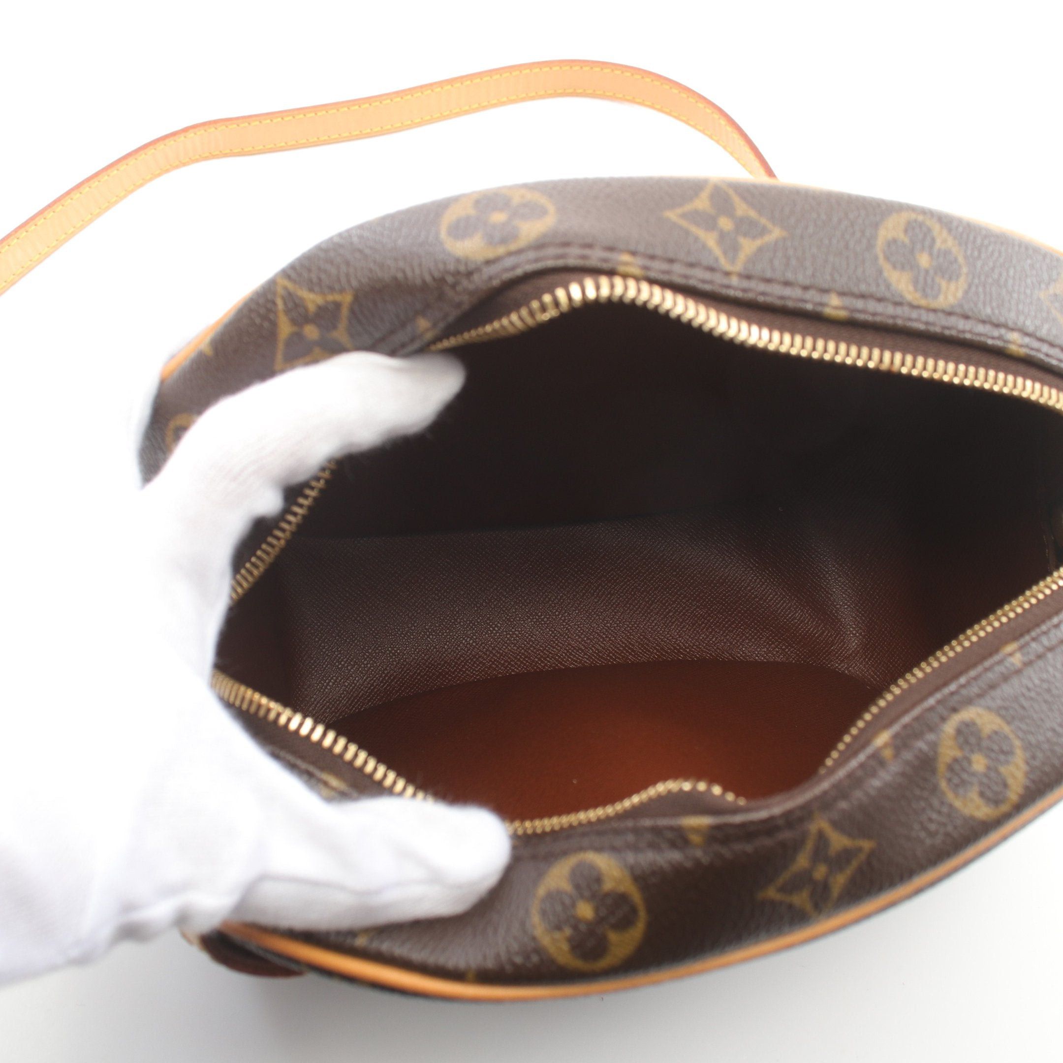 Louis Vuitton Louis Vuitton Blower Monogram Shoulder Bag Leather Brown Size ONE SIZE - 3 Thumbnail