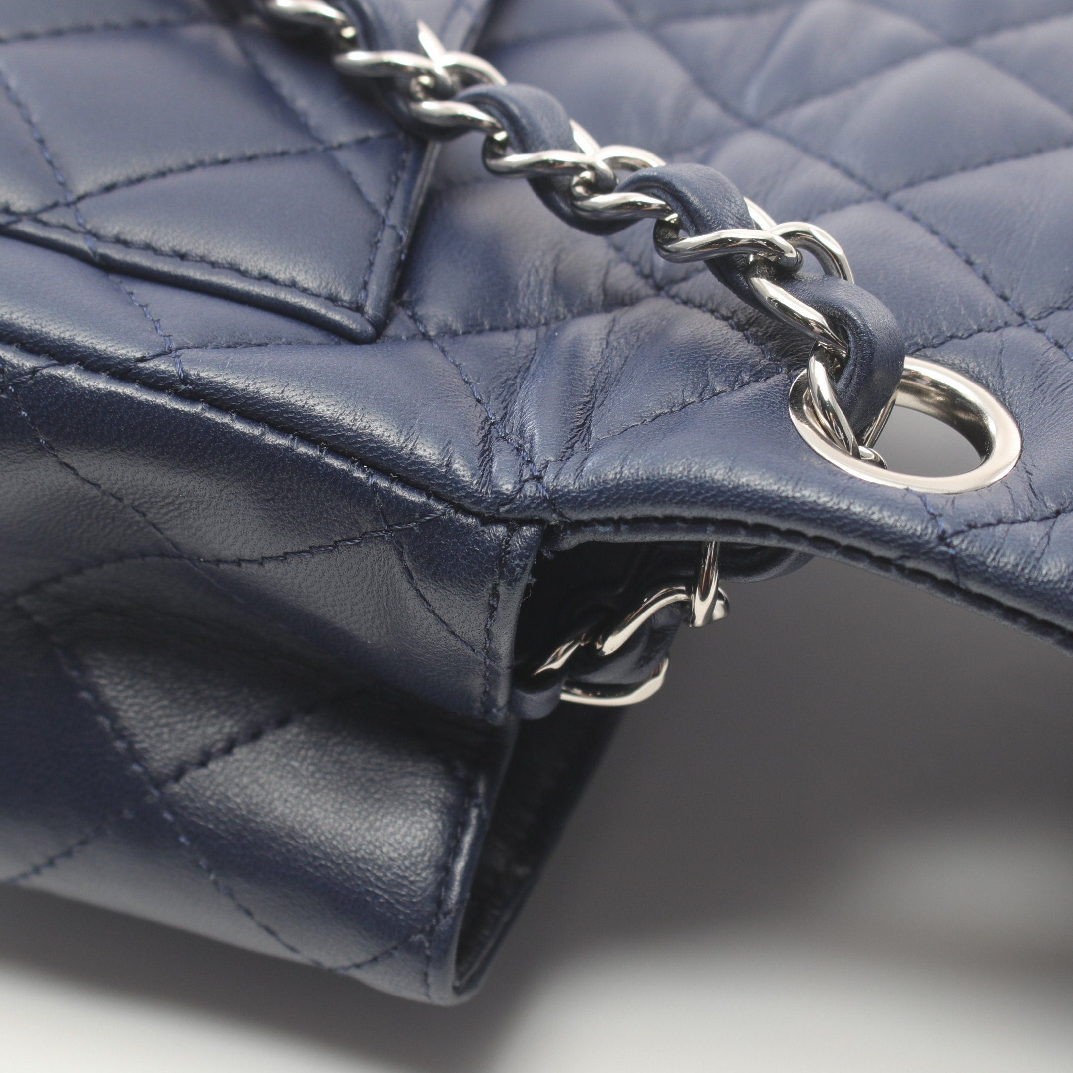 Chanel Chanel Mini Matelasse Chain Shoulder Bag Lambskin Navy Silver Hardware Size ONE SIZE - 8 Thumbnail