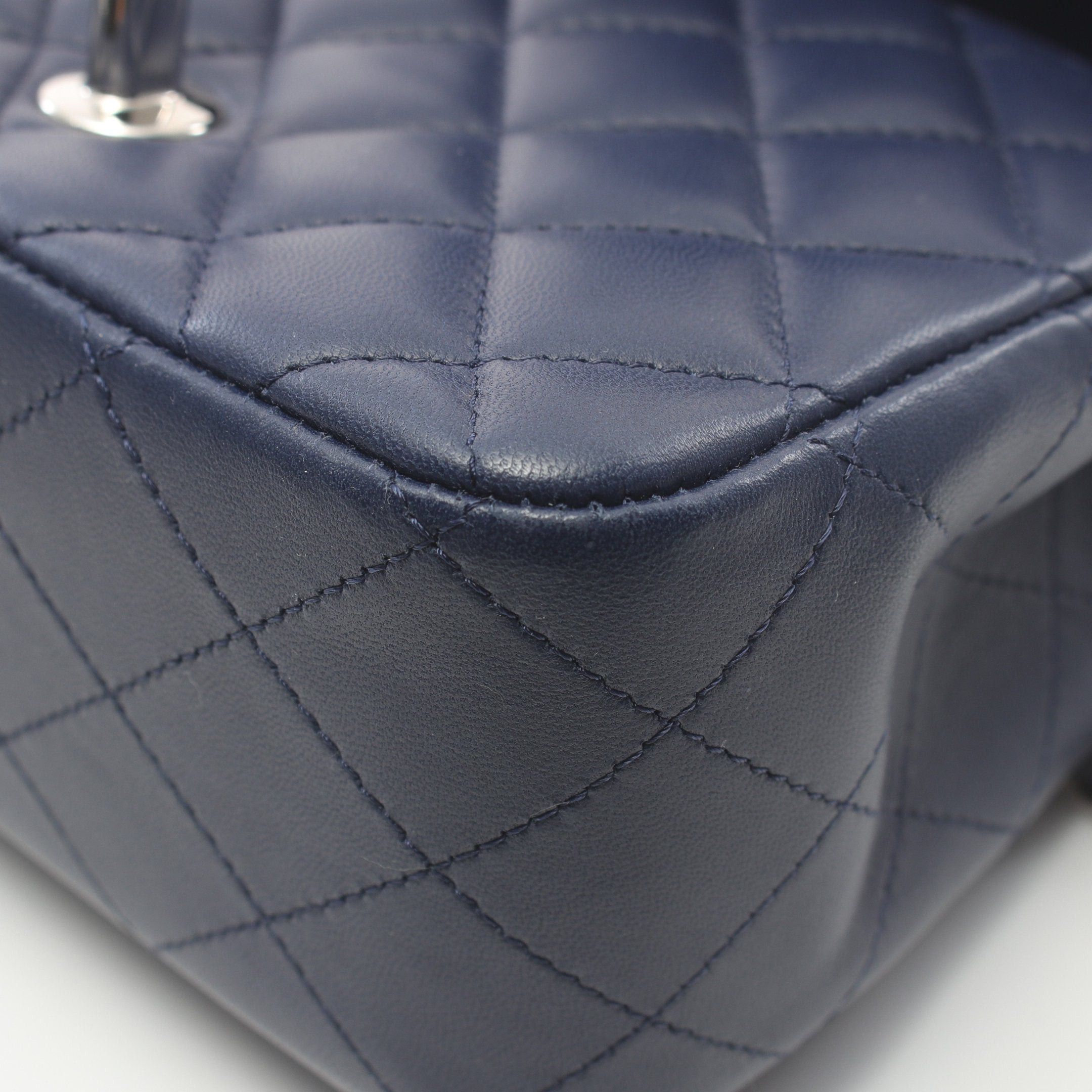 Chanel Chanel Mini Matelasse Chain Shoulder Bag Lambskin Navy Silver Hardware Size ONE SIZE - 7 Thumbnail