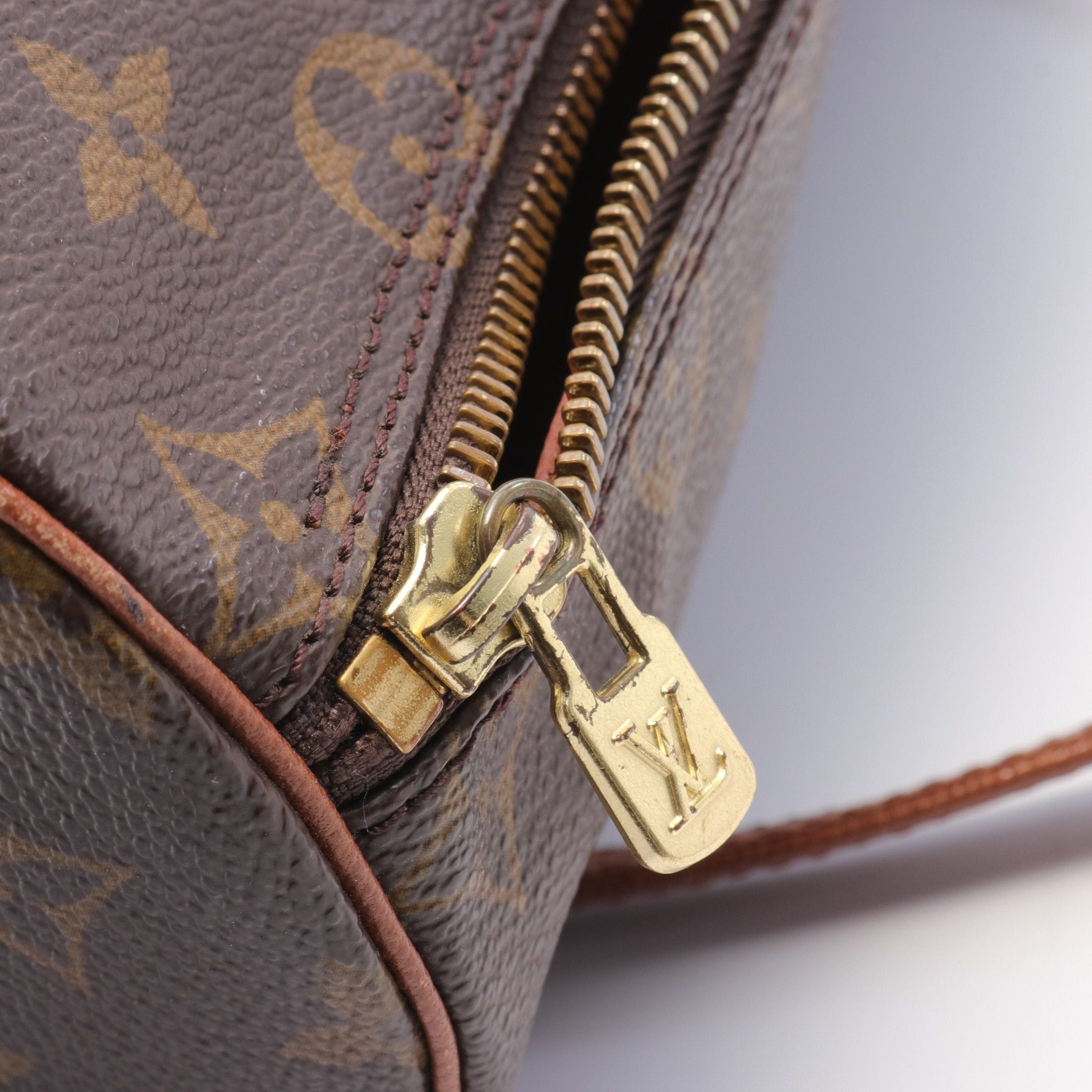 Louis Vuitton Louis Vuitton Papillon 26 Monogram Old Model Handbag Leather Brown Size ONE SIZE - 9 Thumbnail
