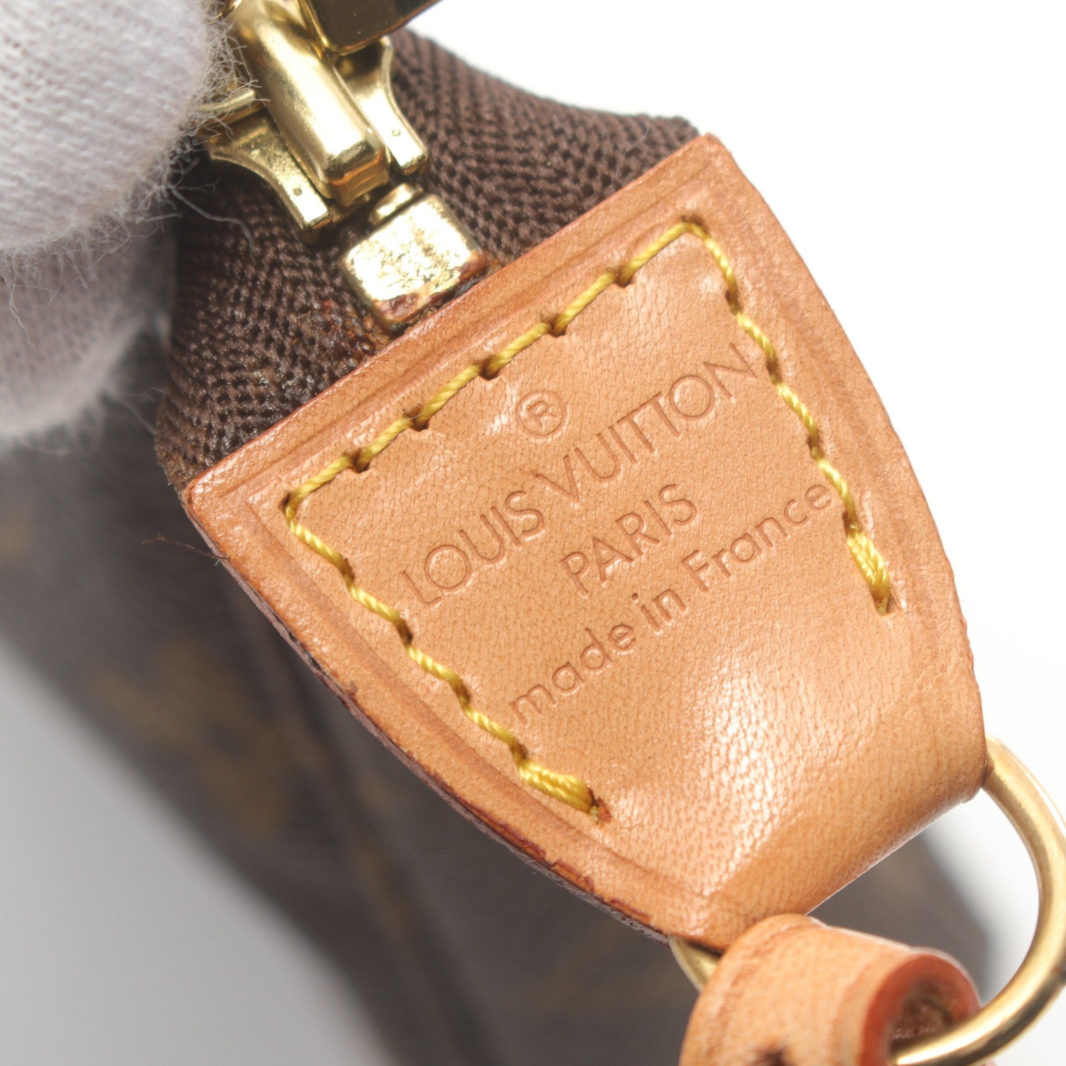 Louis Vuitton Louis Vuitton Pochette Accessoires Monogram Handbag Leather Brown Size ONE SIZE - 4 Thumbnail