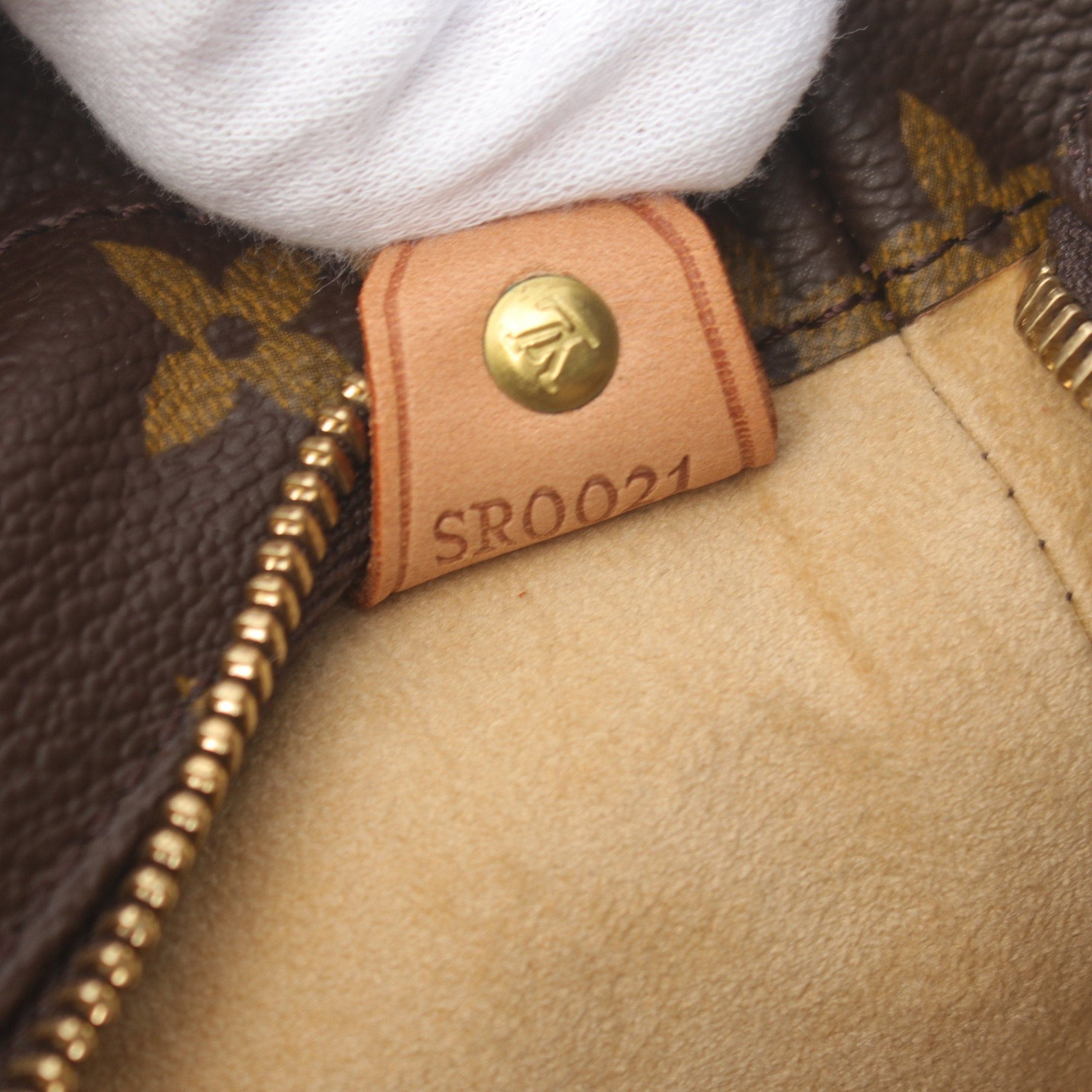 Louis Vuitton Louis Vuitton Luco Monogram Shoulder Bag Tote Leather Brown Size ONE SIZE - 5 Thumbnail