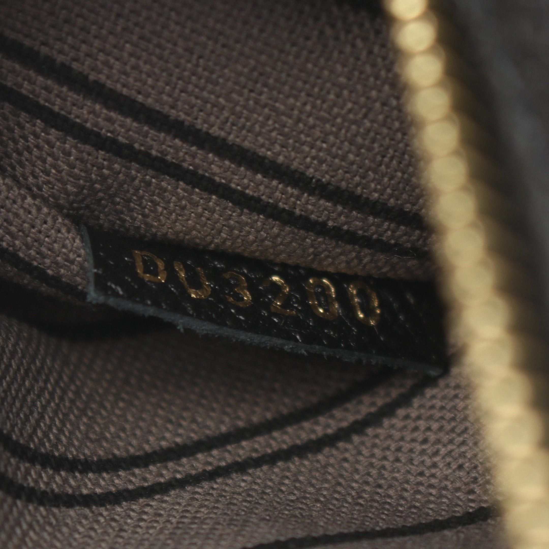 Louis Vuitton Louis Vuitton Pochette Metis Mm Monogram Empreinte Noir Handbag Leather Black Size ONE SIZE - 5 Thumbnail