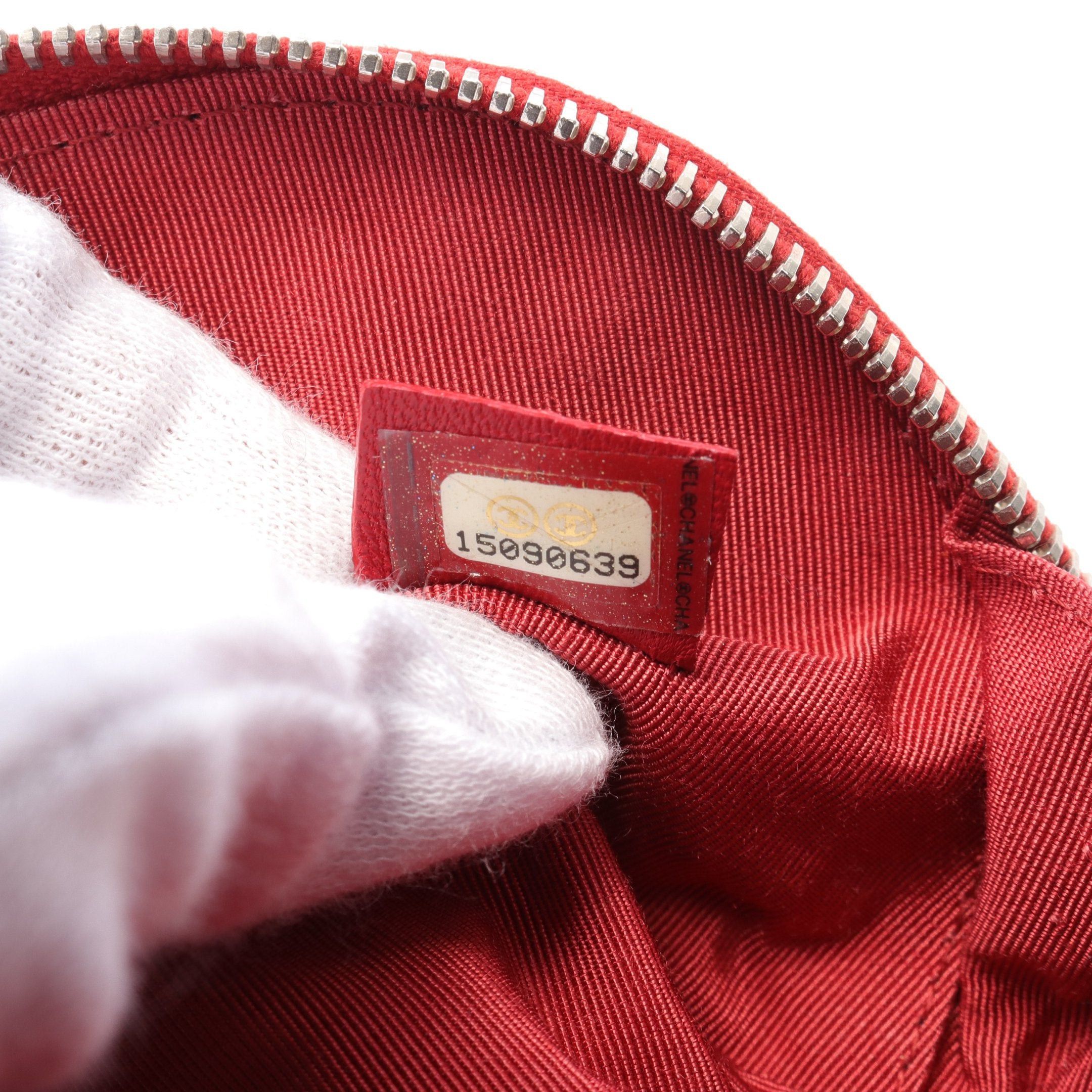 Chanel Chanel Matelasse Pouch Leather Red Silver Hardware Size ONE SIZE - 5 Thumbnail