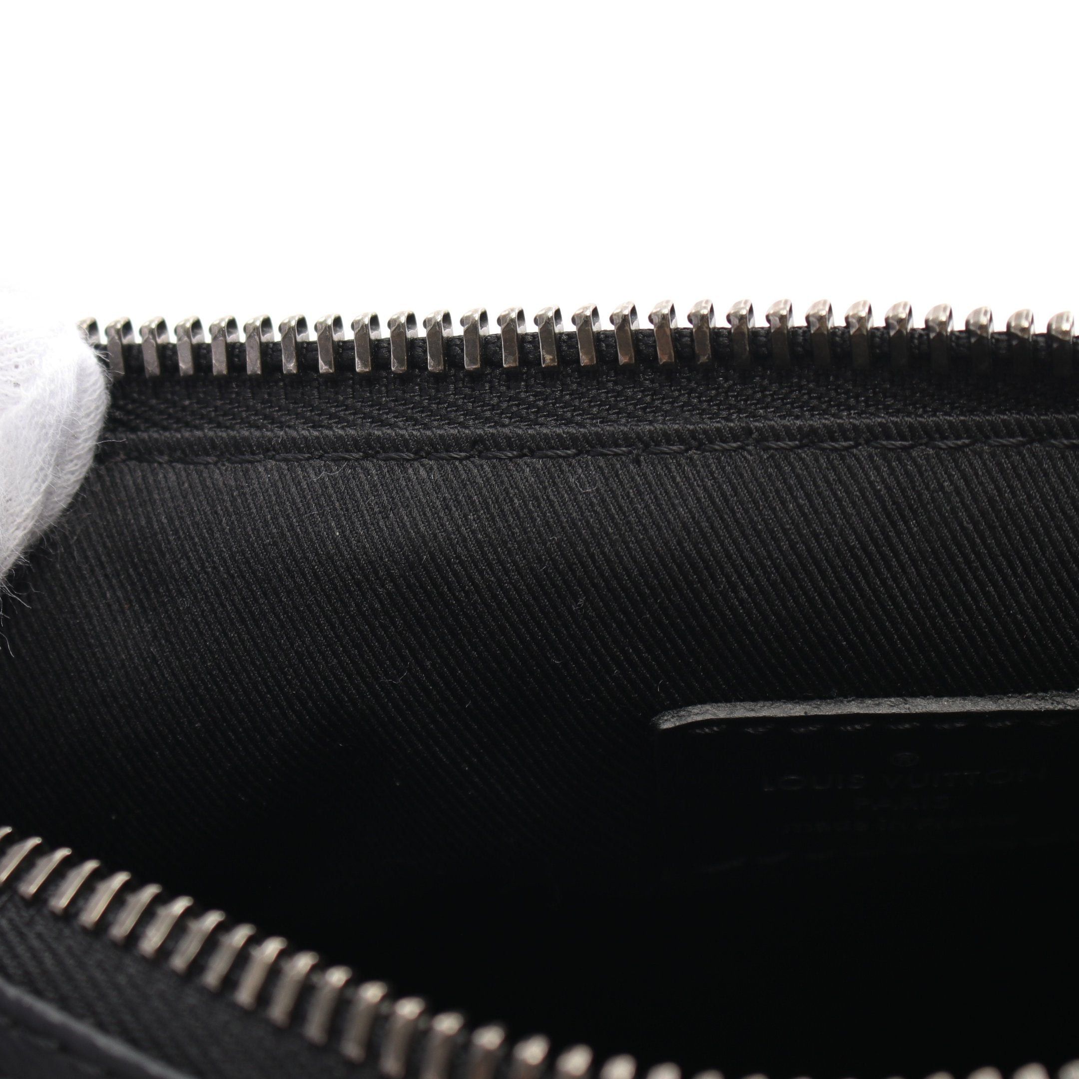 Louis Vuitton Louis Vuitton Keepall Xs Monogram Eclipse Handbag Leather Black Size ONE SIZE - 5 Thumbnail