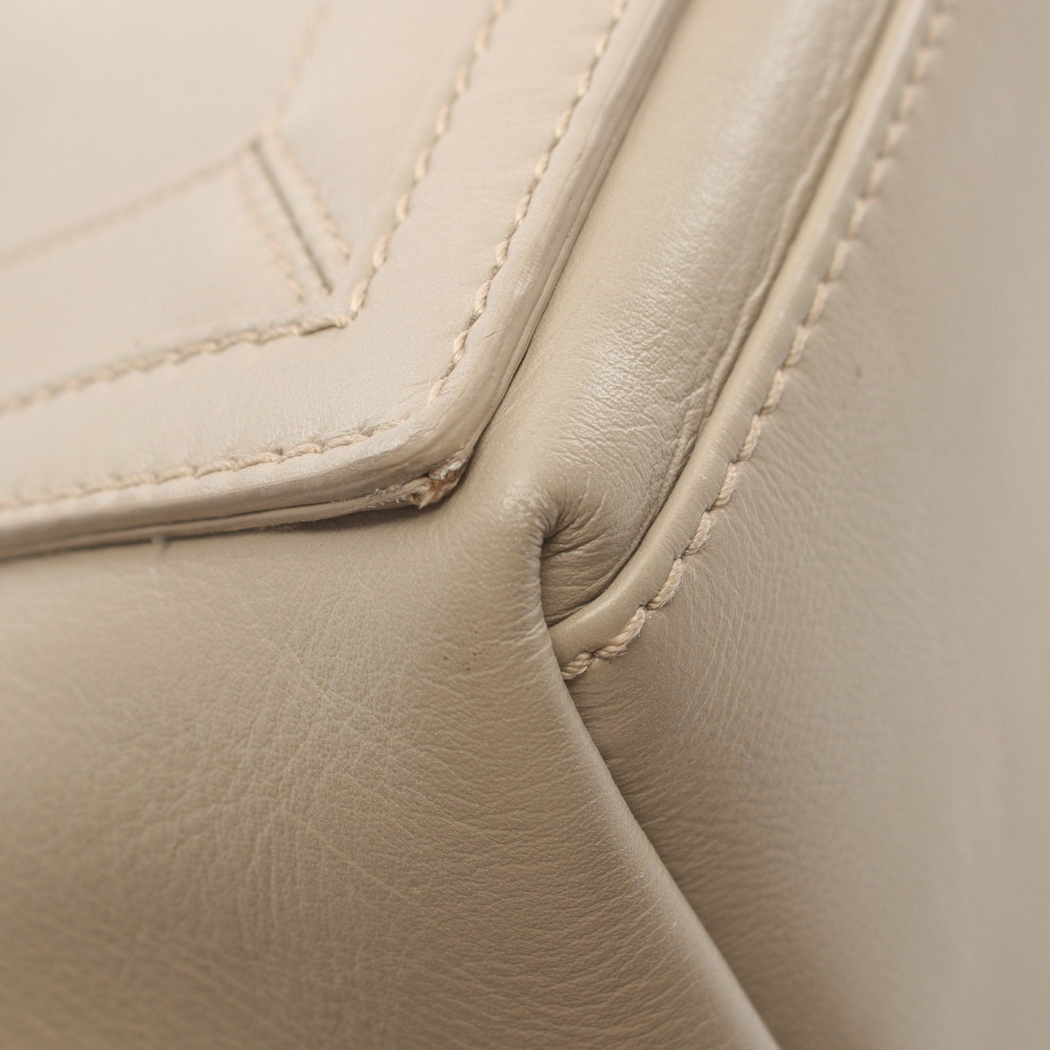 Balenciaga Balenciaga Navy Cabas S Hippopotamus Handbag Tote Bag Leather Beige Size ONE SIZE - 7 Thumbnail