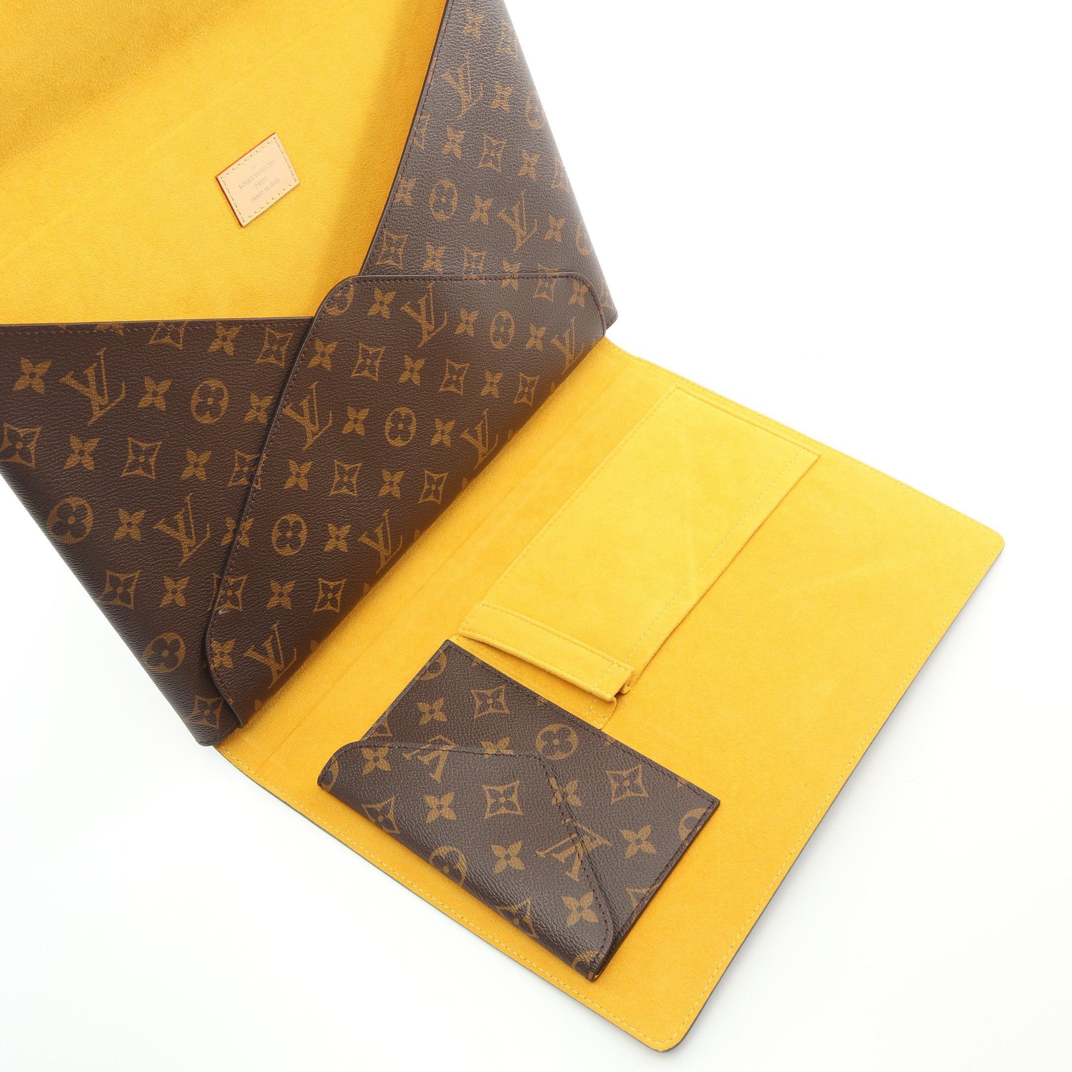 Louis Vuitton Louis Vuitton Folder Mark Monogram Clutch Bag Briefcase Brown Size ONE SIZE - 3 Thumbnail