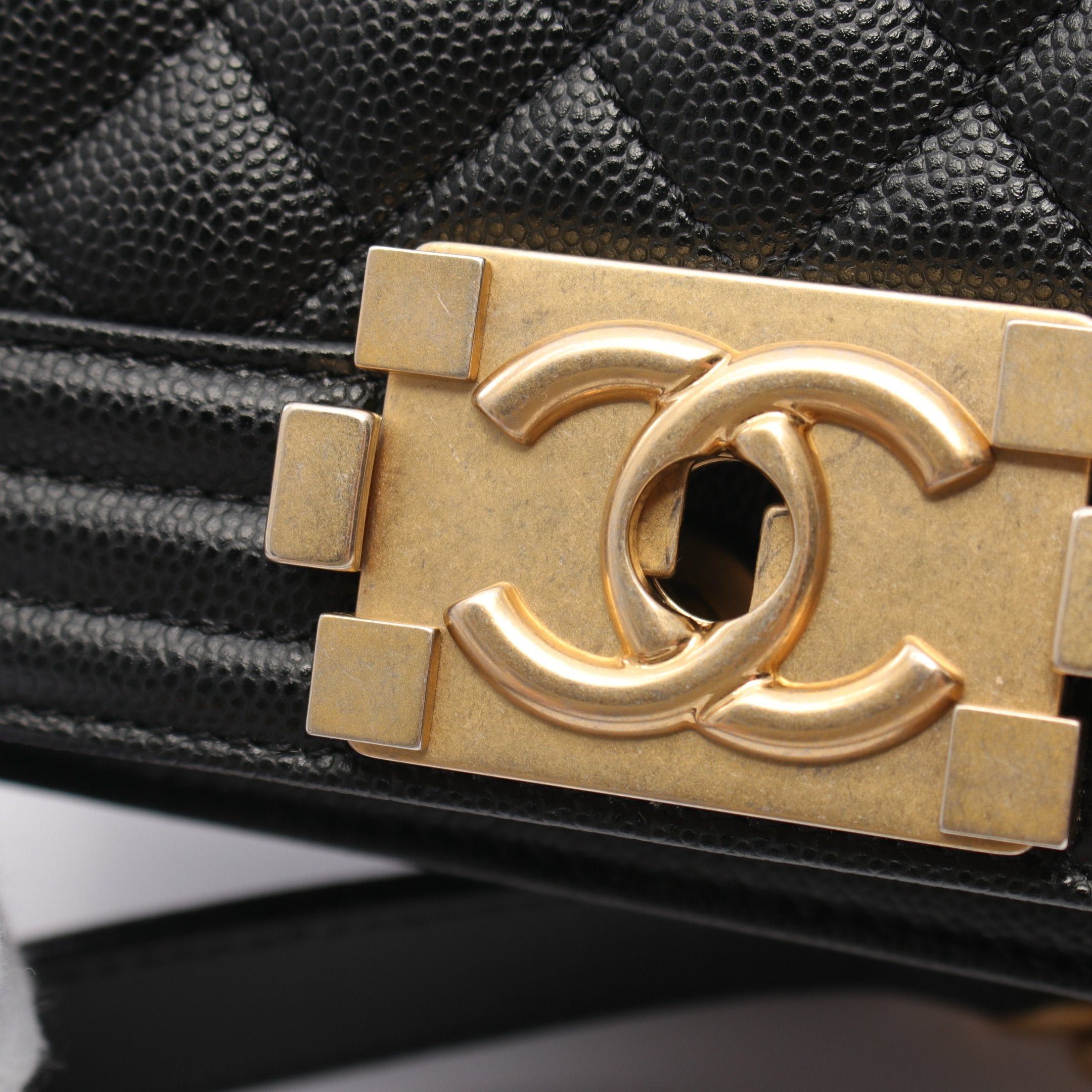 Chanel Chanel Boy Chanel Small Chevron V-Stitch Chain Shoulder Bag Caviar Skin Black Gold Hardware Size ONE SIZE - 7 Thumbnail