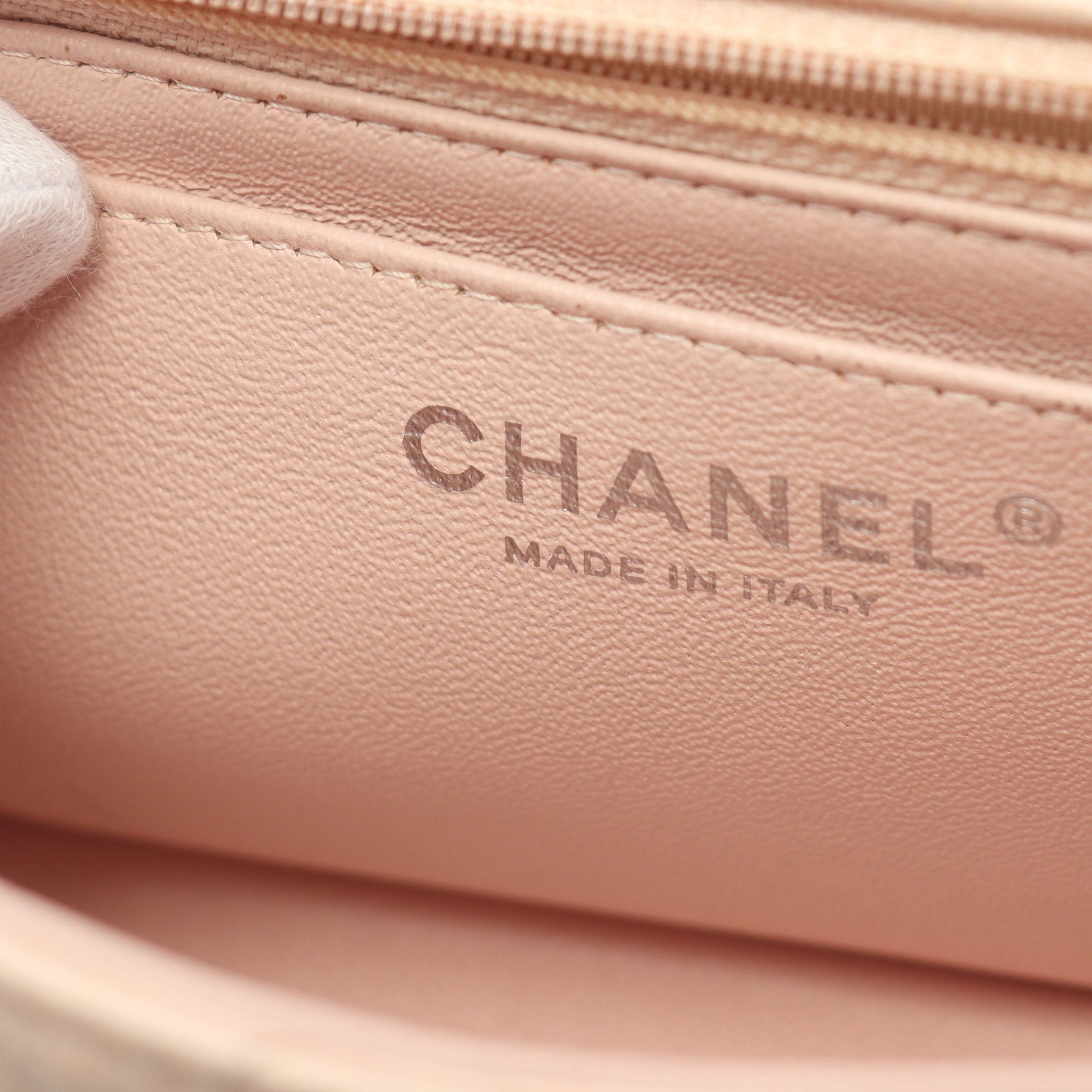 Chanel Chanel Mini Matelasse Chain Shoulder Bag Caviar Skin Light Pink Antique Silver Hardware Size ONE SIZE - 4 Thumbnail