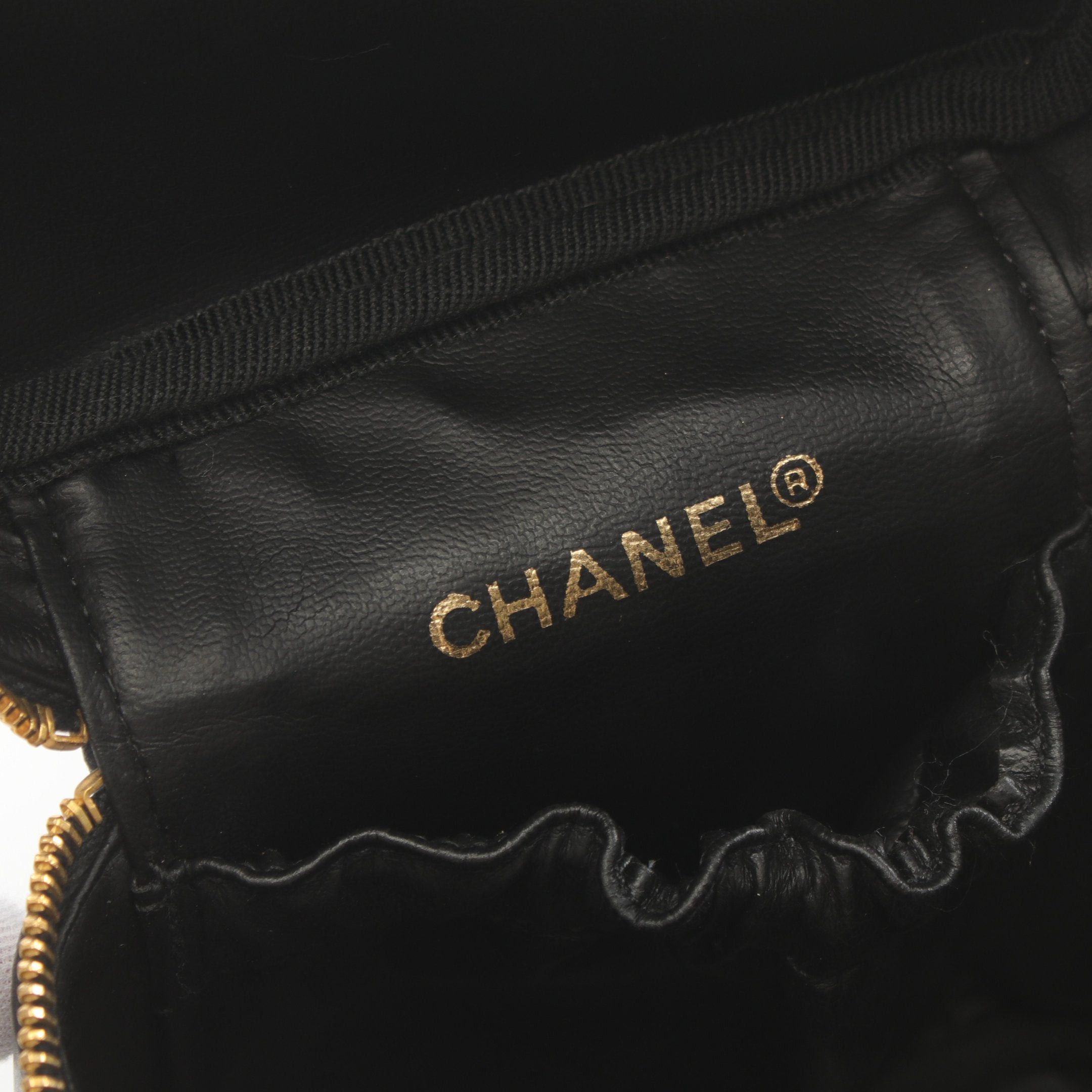 Chanel Chanel Bicolore Vanity Bag Handbag Leather Black Gold Hardware Size ONE SIZE - 4 Thumbnail