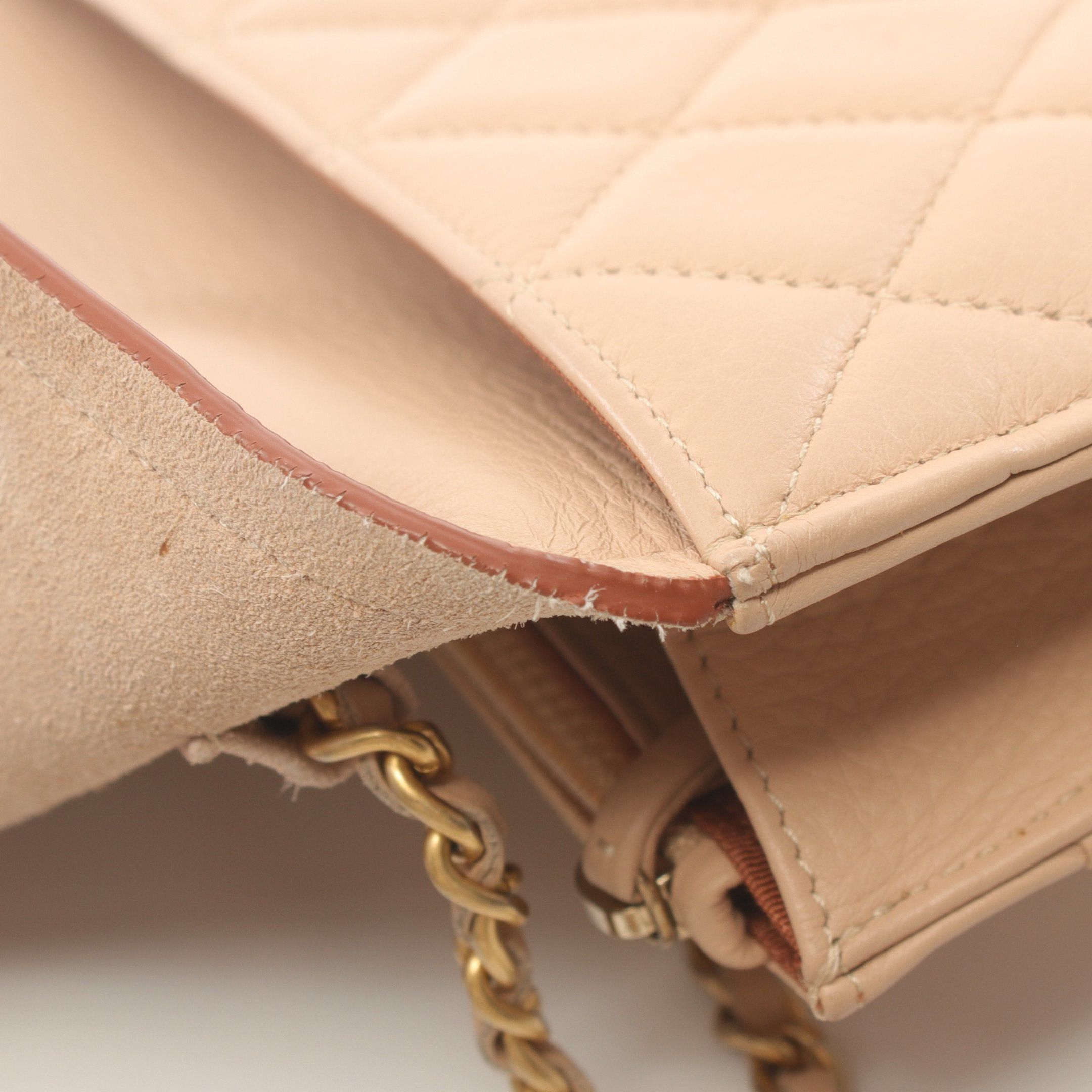Chanel Chanel Matelasse Chain Wallet Leather Beige Gold Hardware Size ONE SIZE - 8 Thumbnail