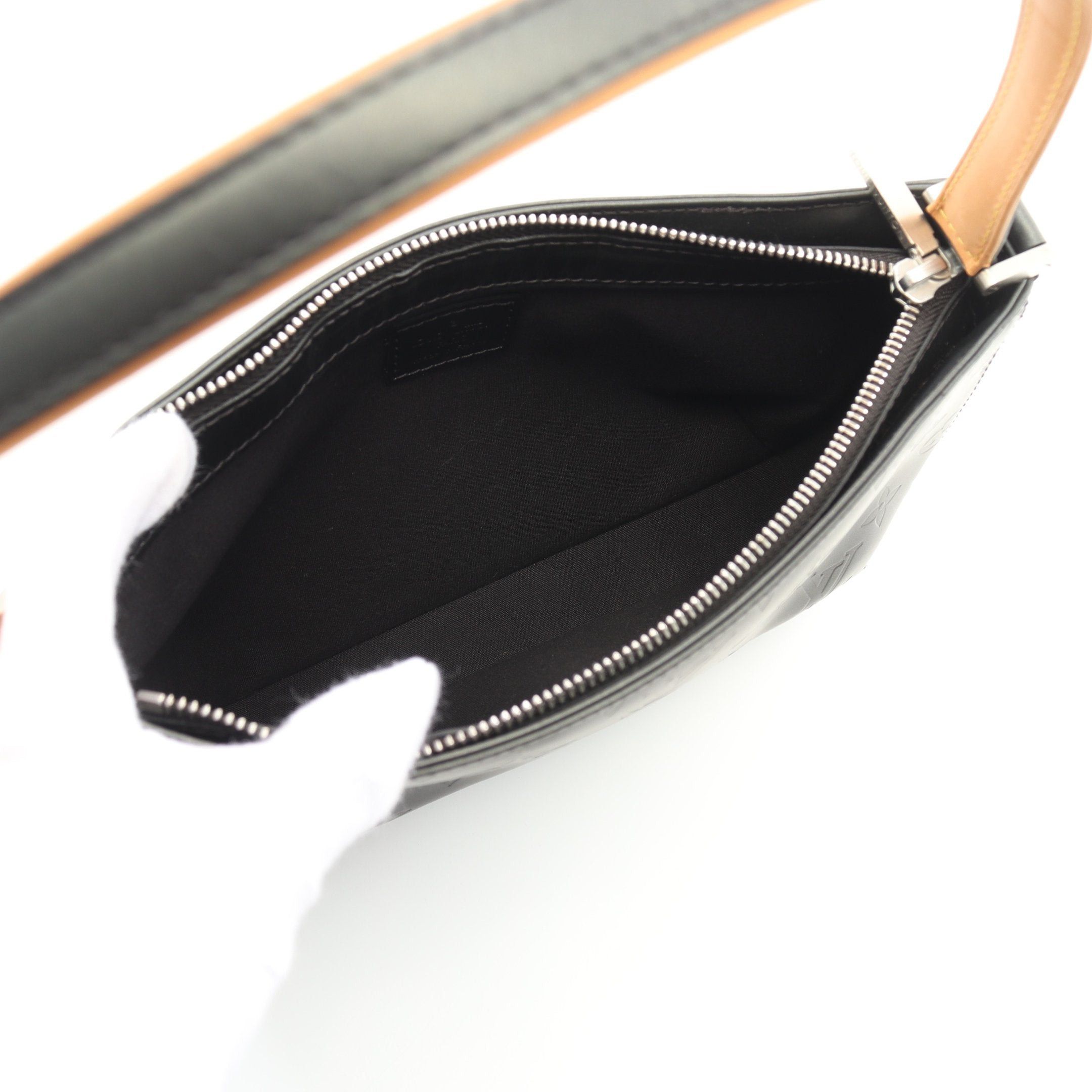 Louis Vuitton Louis Vuitton Fowler Monogram Mat Noir Handbag Leather Black Size ONE SIZE - 3 Thumbnail