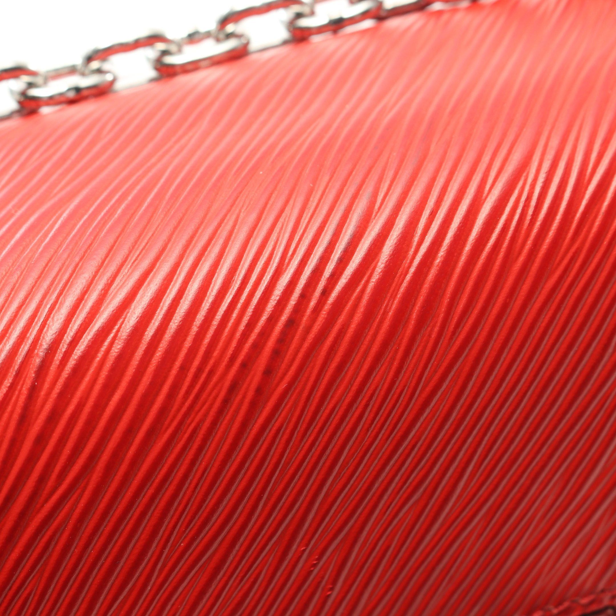 Louis Vuitton Louis Vuitton Twist Mm Epi Coquelicot Chain Shoulder Bag Leather Red Size ONE SIZE - 9 Thumbnail