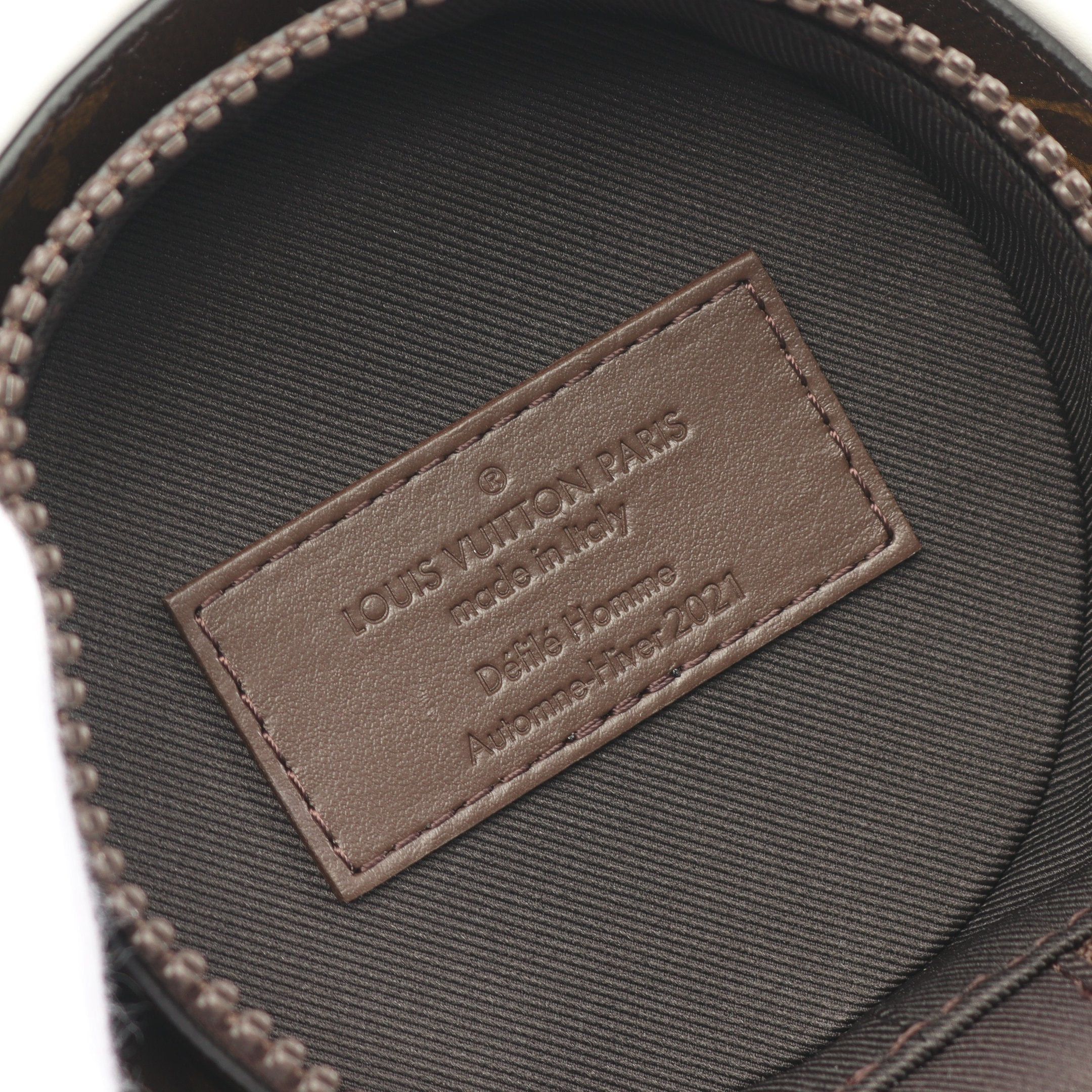 Louis Vuitton Louis Vuitton Everyday Lv Coffee Cup Shoulder Bag Leather Brown White Size ONE SIZE - 4 Thumbnail