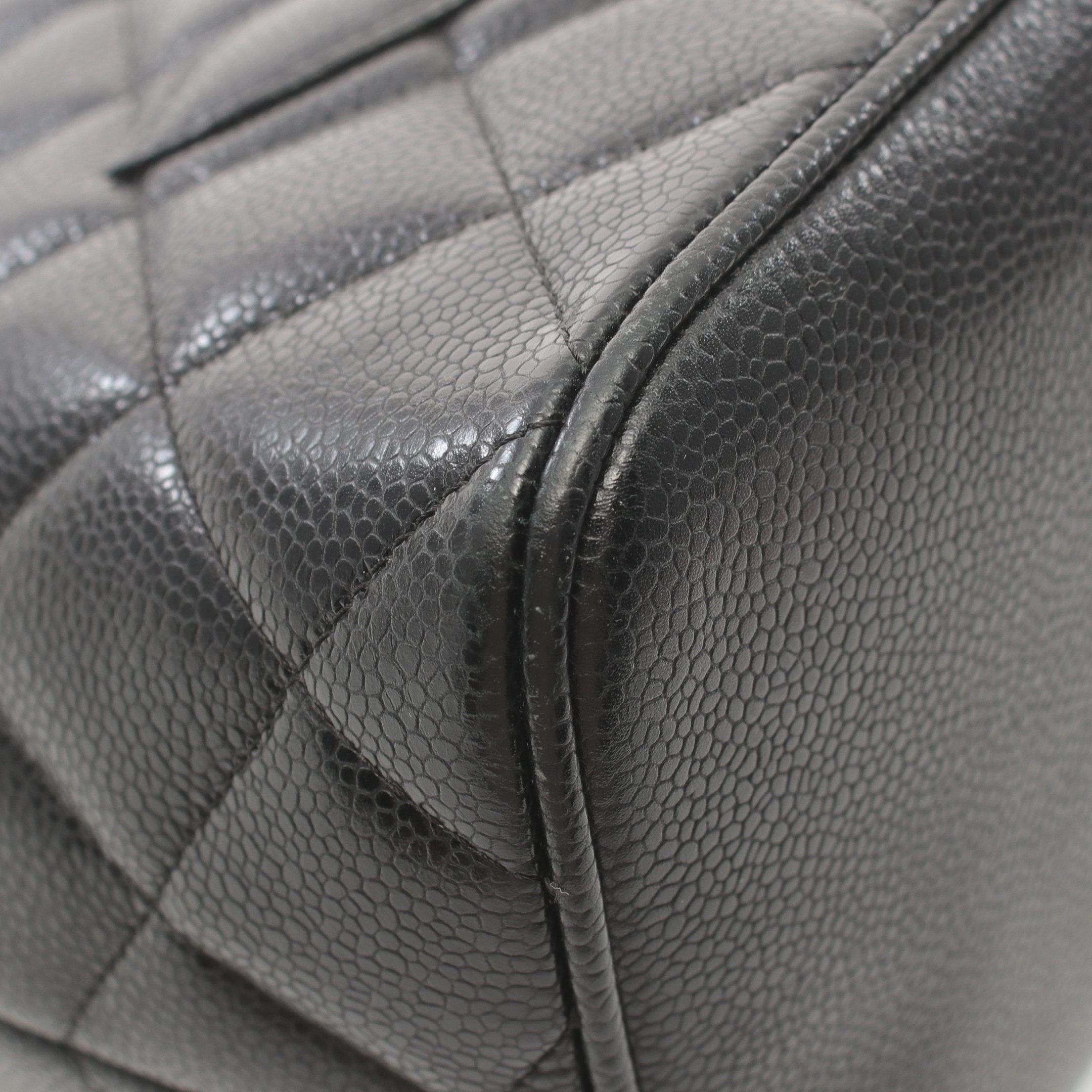 Chanel Chanel Reissue Tote Handbag Bag Caviar Skin Black Gold Hardware Size ONE SIZE - 6 Thumbnail