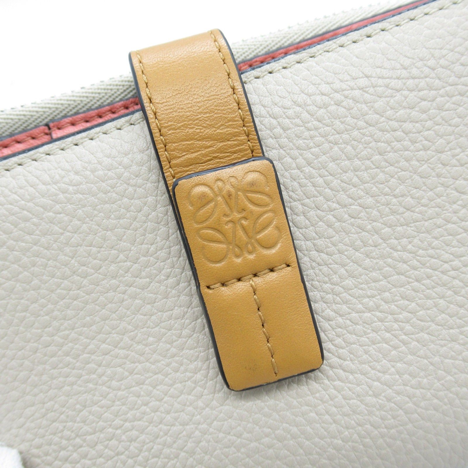 Loewe Loewe Slim Zip Bifold Wallet Bi-Fold Calfskin (Cowhide) Beige Light Oats/Honey Size ONE SIZE - 8 Thumbnail