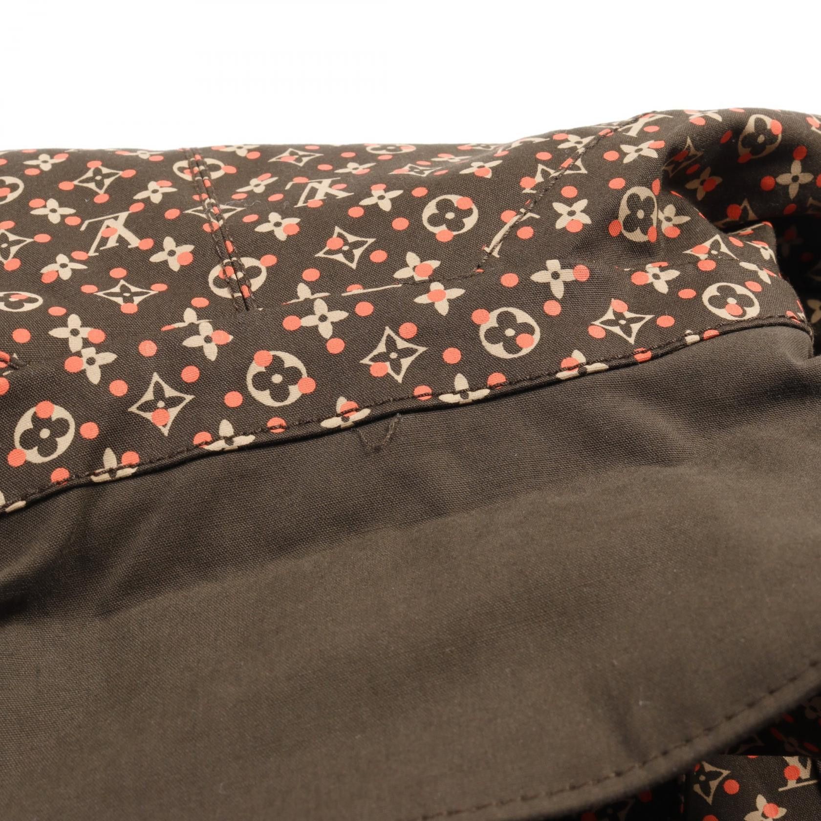 Louis Vuitton Louis Vuitton Monogram Macintosh Convertible Collar Coat Cotton Brown Size ONE SIZE - 9 Thumbnail