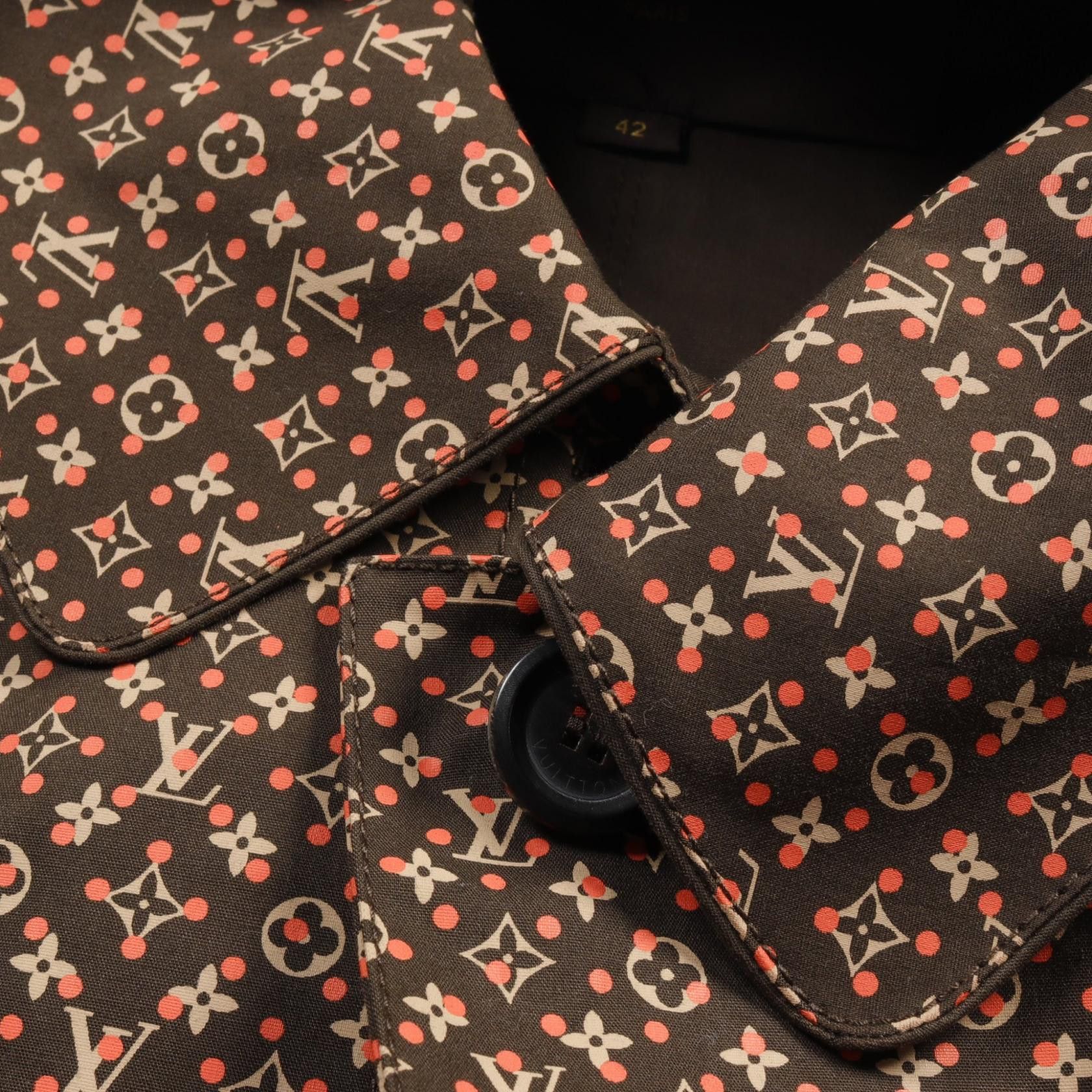 Louis Vuitton Louis Vuitton Monogram Macintosh Convertible Collar Coat Cotton Brown Size ONE SIZE - 7 Thumbnail