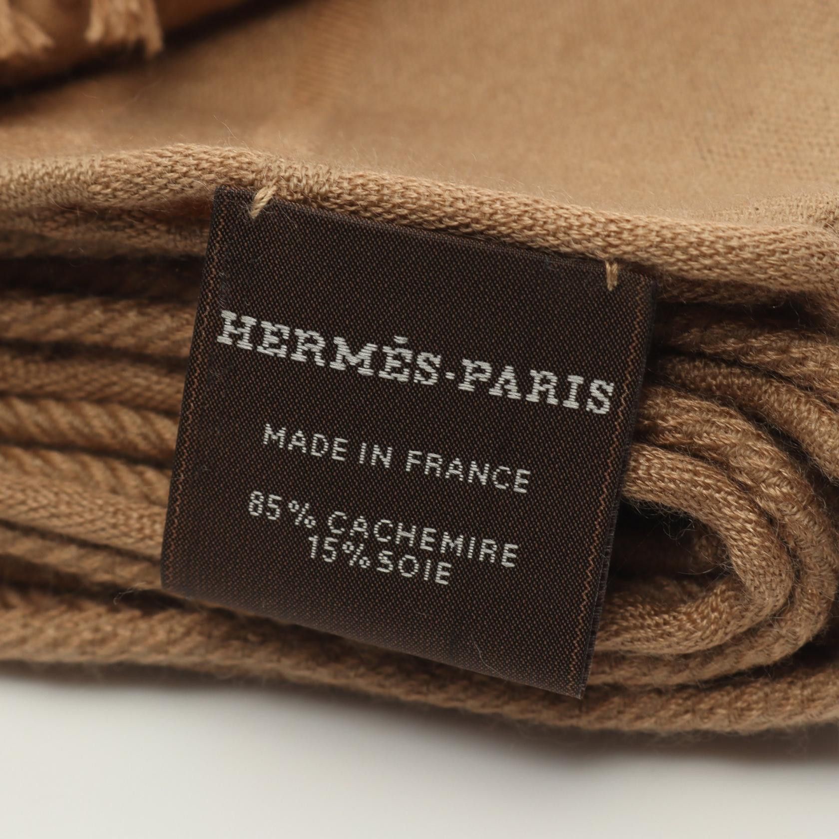 Hermes Hermes New Libris Stall Cashmere Silk Beige Size ONE SIZE - 2 Thumbnail