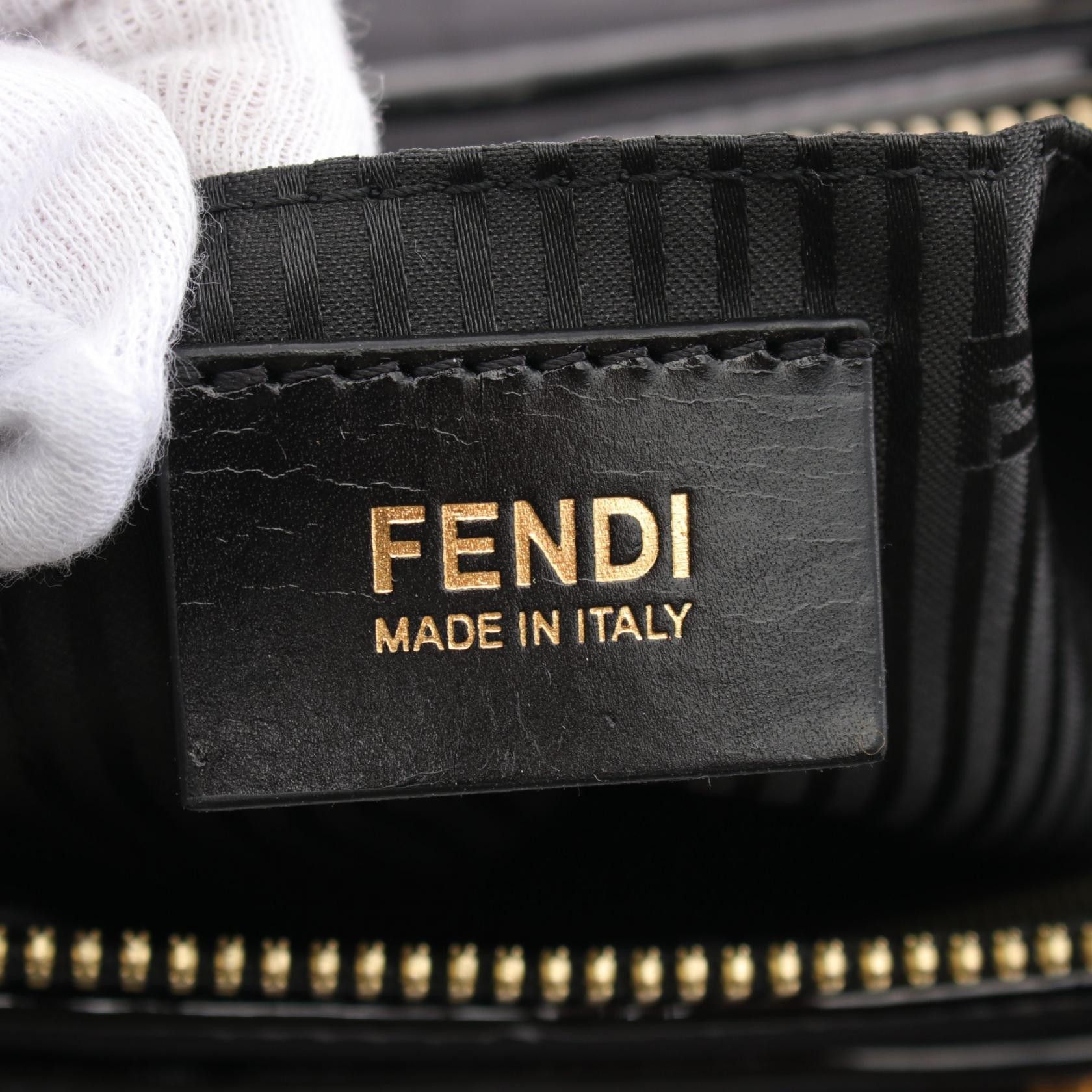 Fendi Fendi Chameleon Handbag Crocodile Pattern Fabric Patent Leather Black Size ONE SIZE - 4 Thumbnail