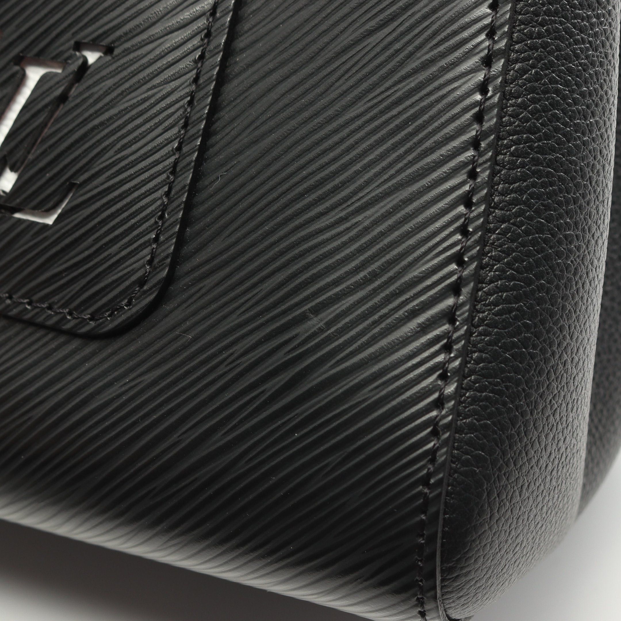 Louis Vuitton Louis Vuitton Marel Tote Mm Epi Noir Handbag Leather Black Size ONE SIZE - 5 Thumbnail