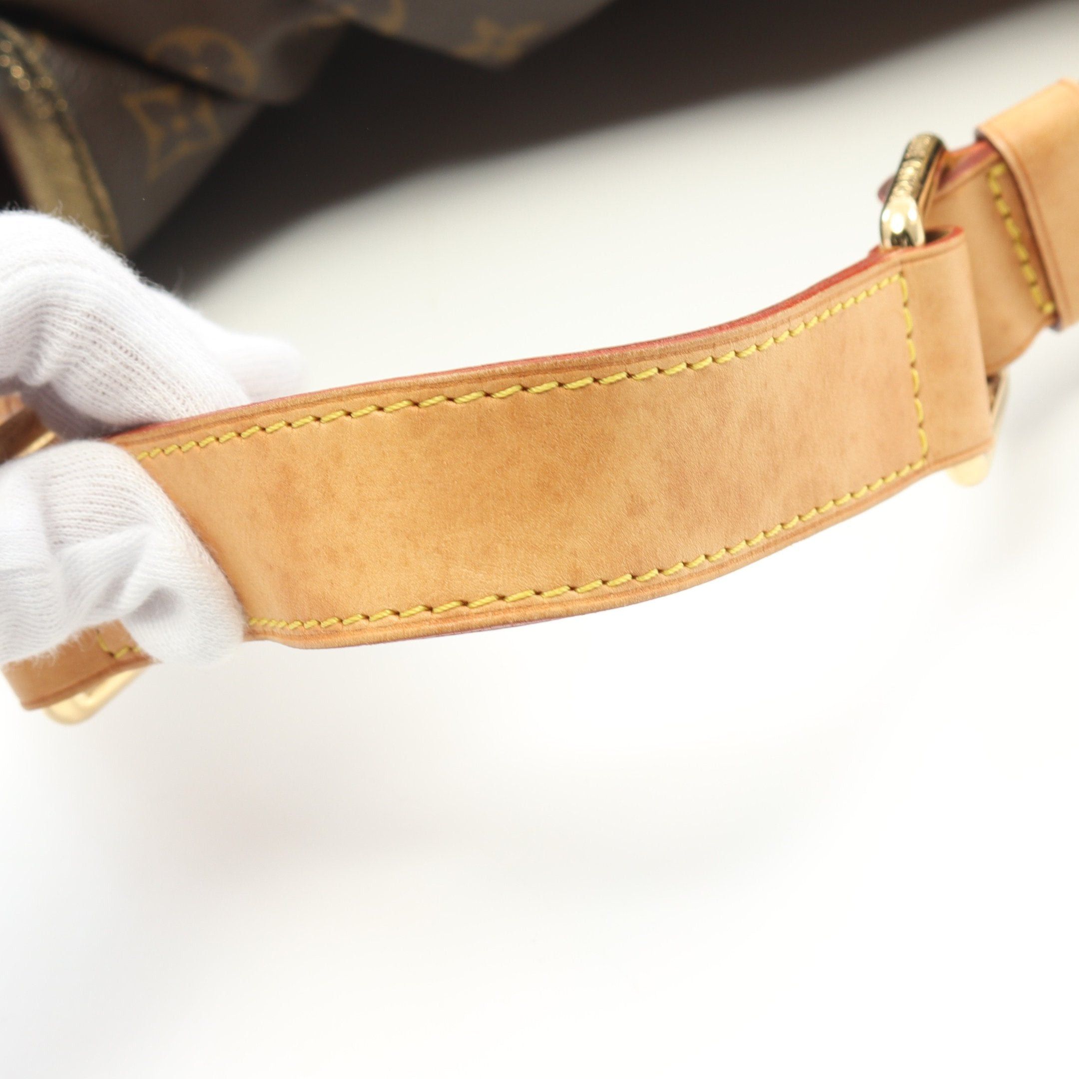 Louis Vuitton Louis Vuitton Kalahari Gm Monogram One Shoulder Bag Leather Brown Size ONE SIZE - 8 Thumbnail