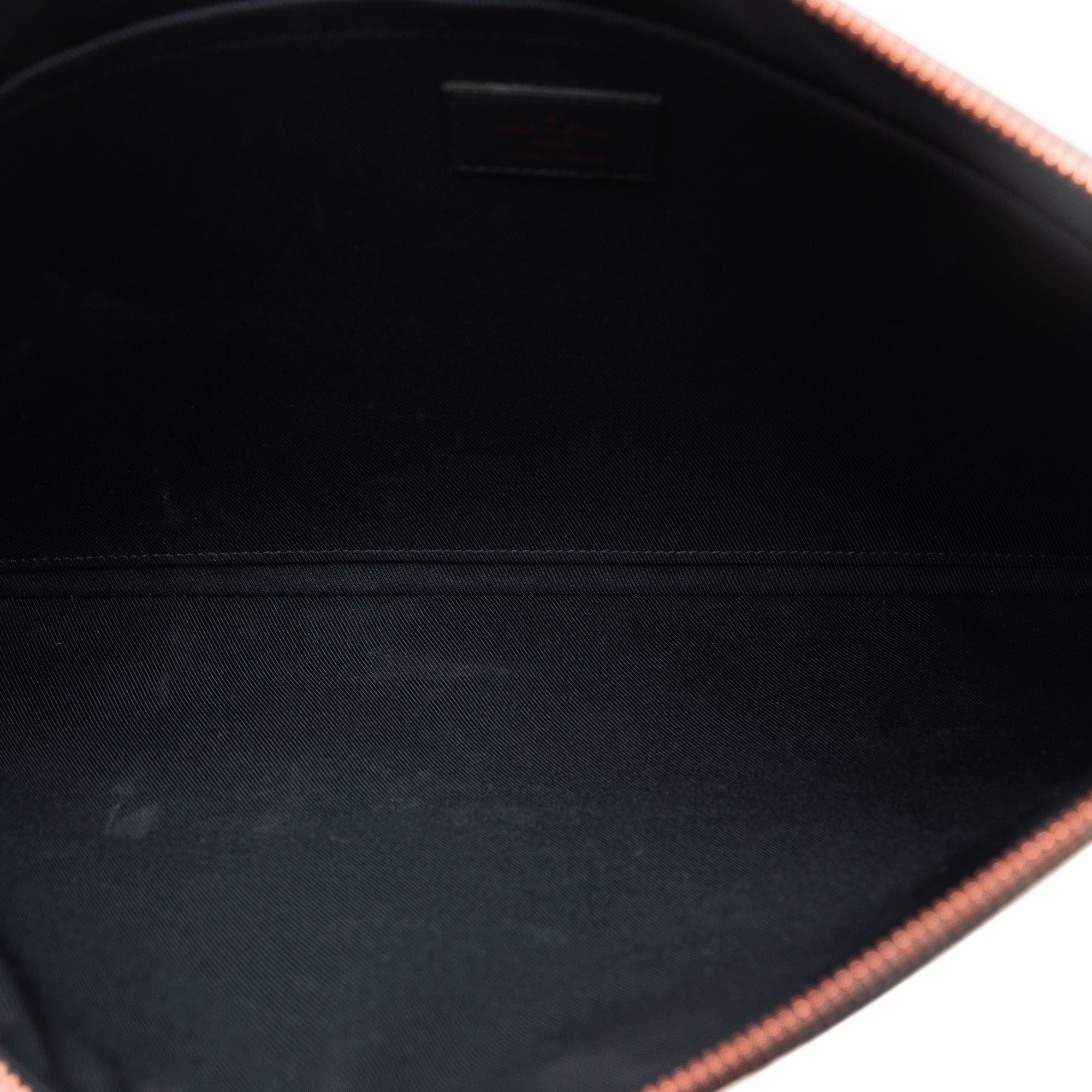 Louis Vuitton Louis Vuitton Monogram Ink Upside Down Apollo Pochette Black Size ONE SIZE - 5 Thumbnail