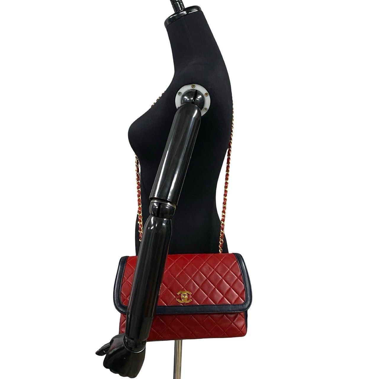 Chanel Chanel Shoulder Bag Red Leather Size ONE SIZE - 2 Thumbnail