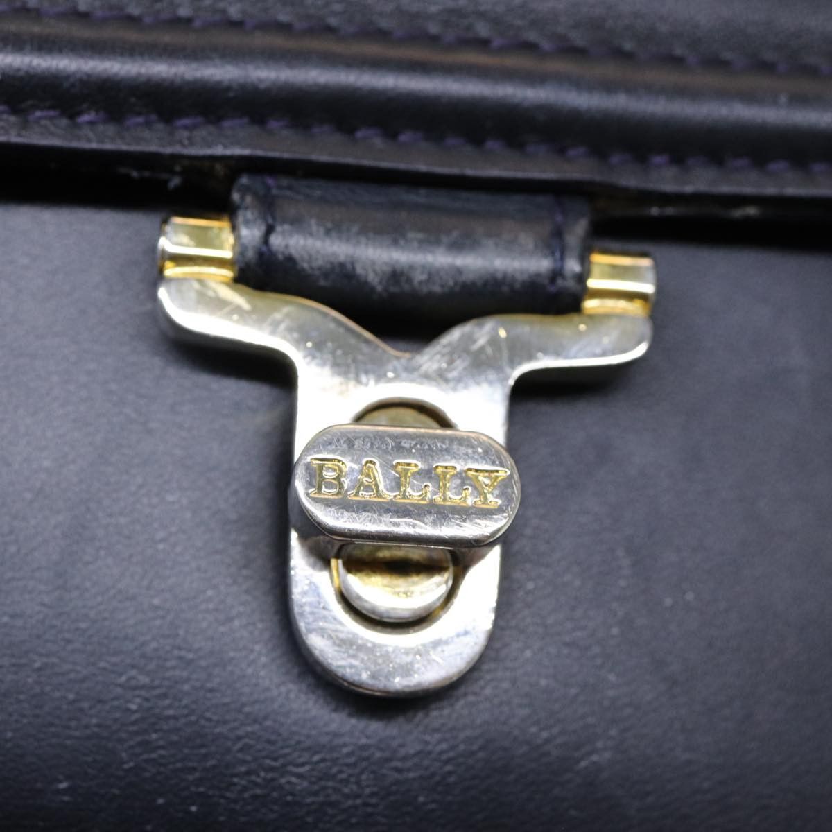 Bally Black Leather Shoulder Bag (Pre-Owned) Size ONE SIZE - 19 Thumbnail