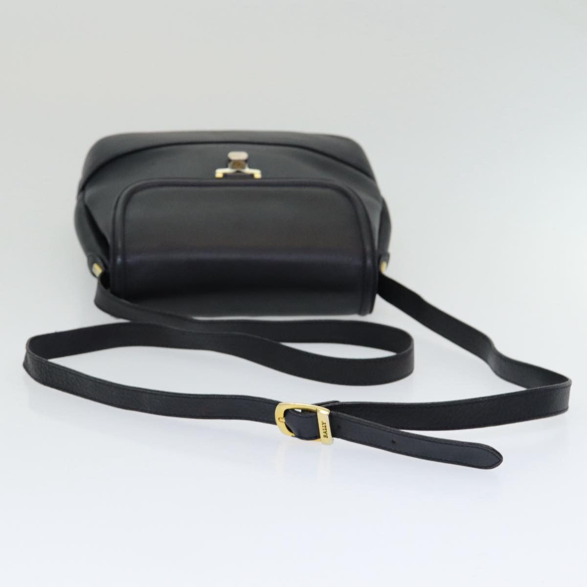 Bally Black Leather Shoulder Bag (Pre-Owned) Size ONE SIZE - 5 Thumbnail