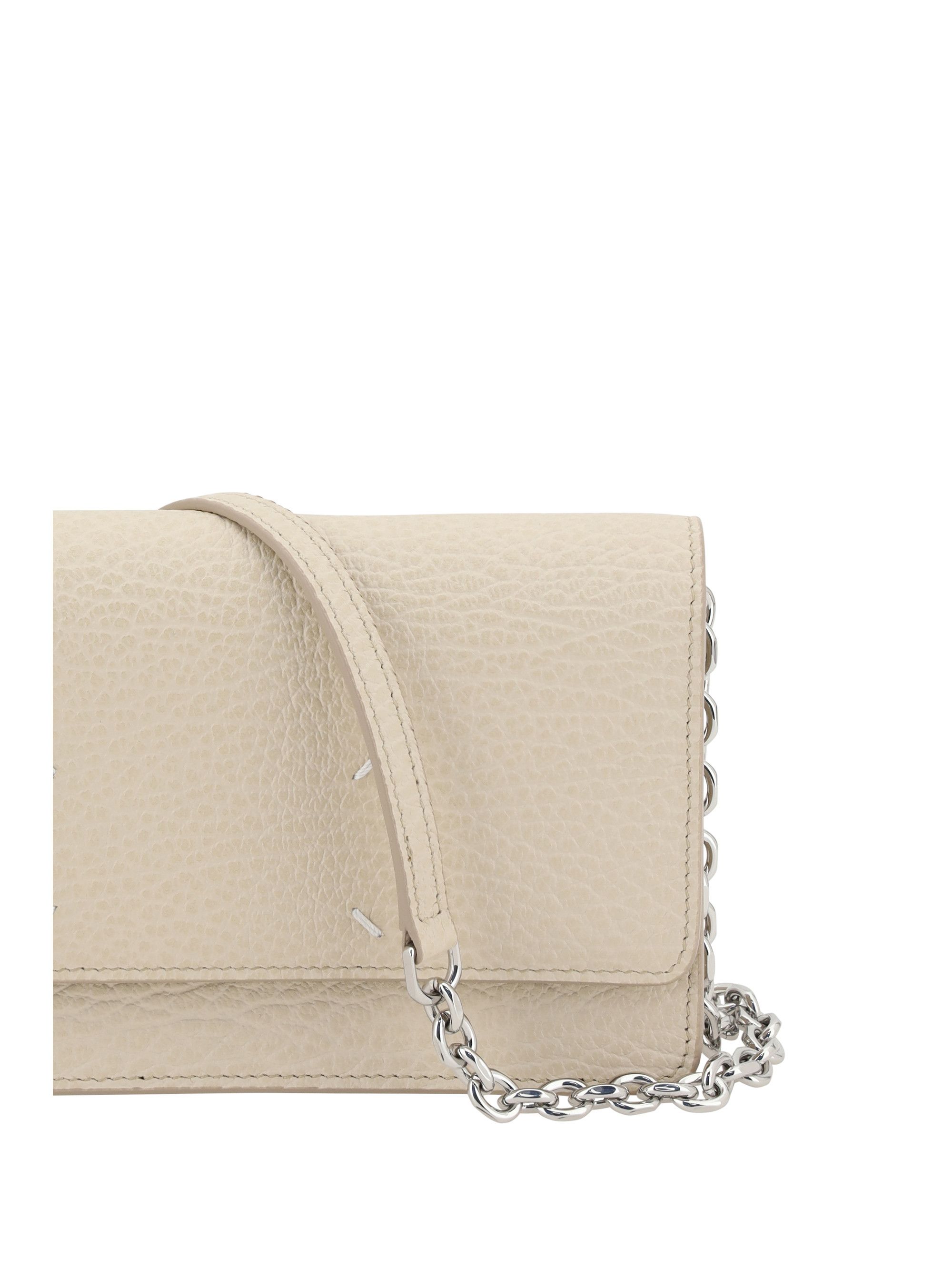 財布・小物その他 Maison Margiela White Hammered Leather Shoulder Bag Wallet Maison Margiela four-stitch zip-around Wallet | White | FARFETCH