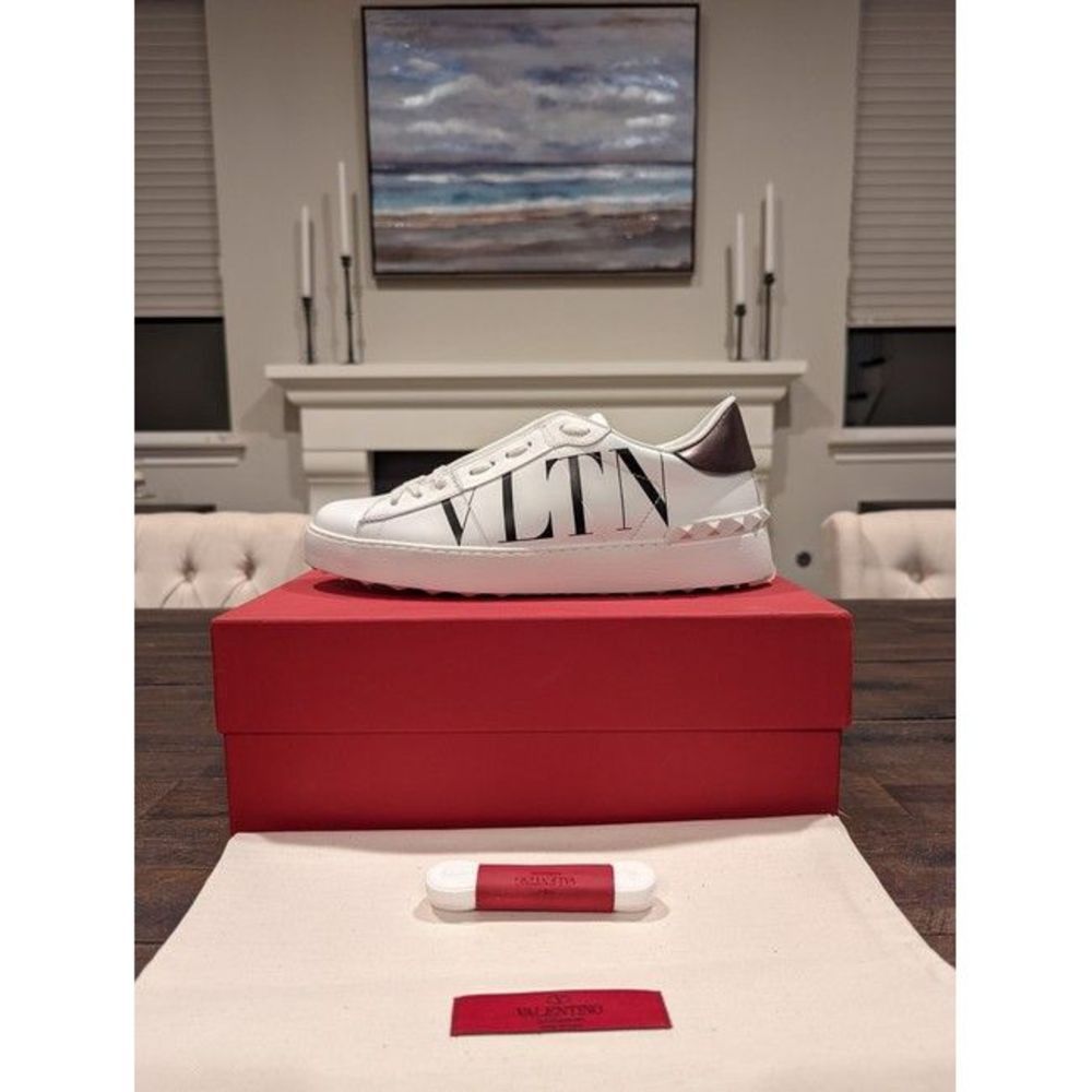 Valentino White/ Black Garavani Vltn Open Sneakers Size US 9.5 / IT 39.5 - 2 Thumbnail